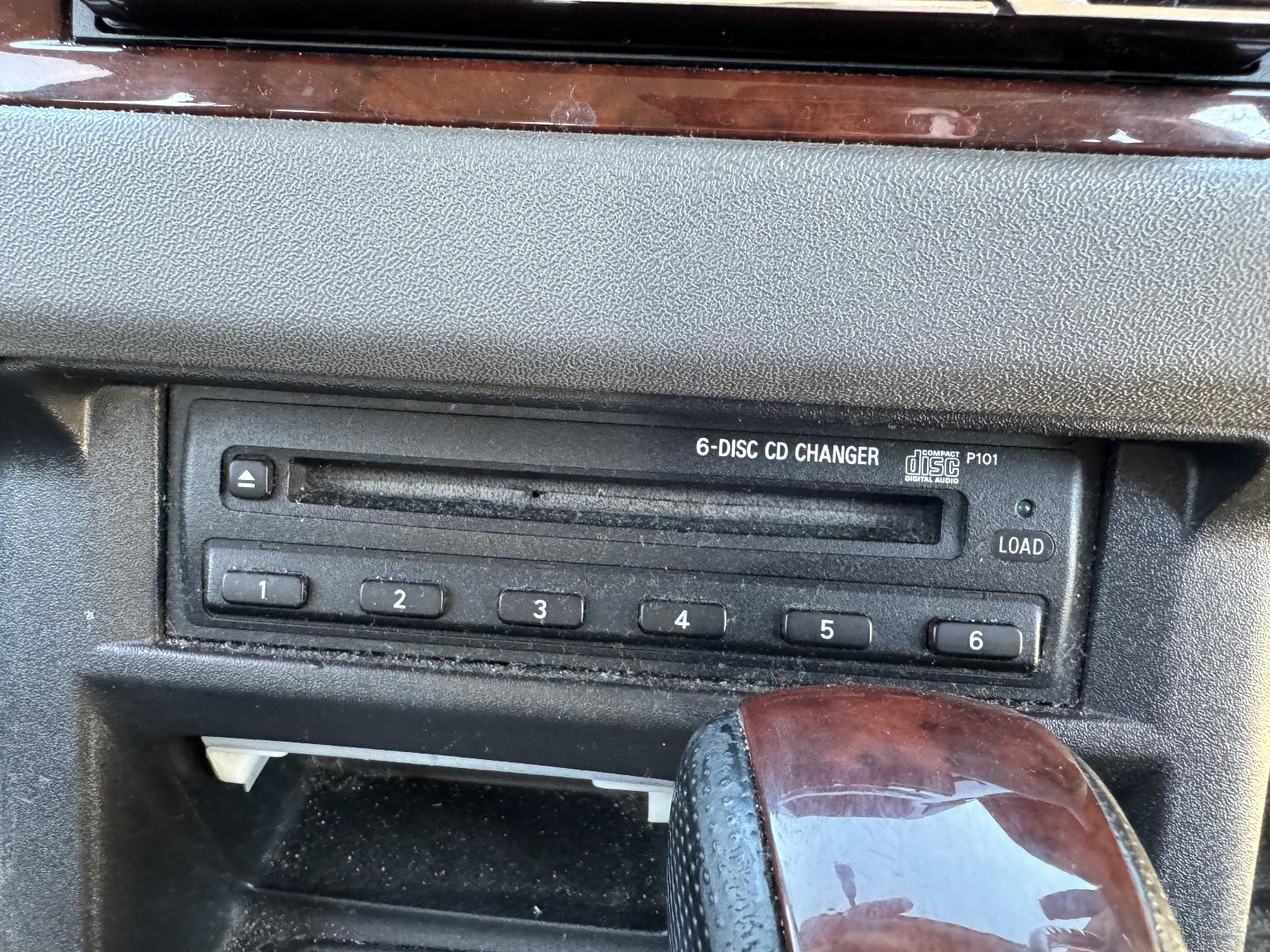View MITSUBISHI PAJERO 2003 5 Door Station Wagon Breaking