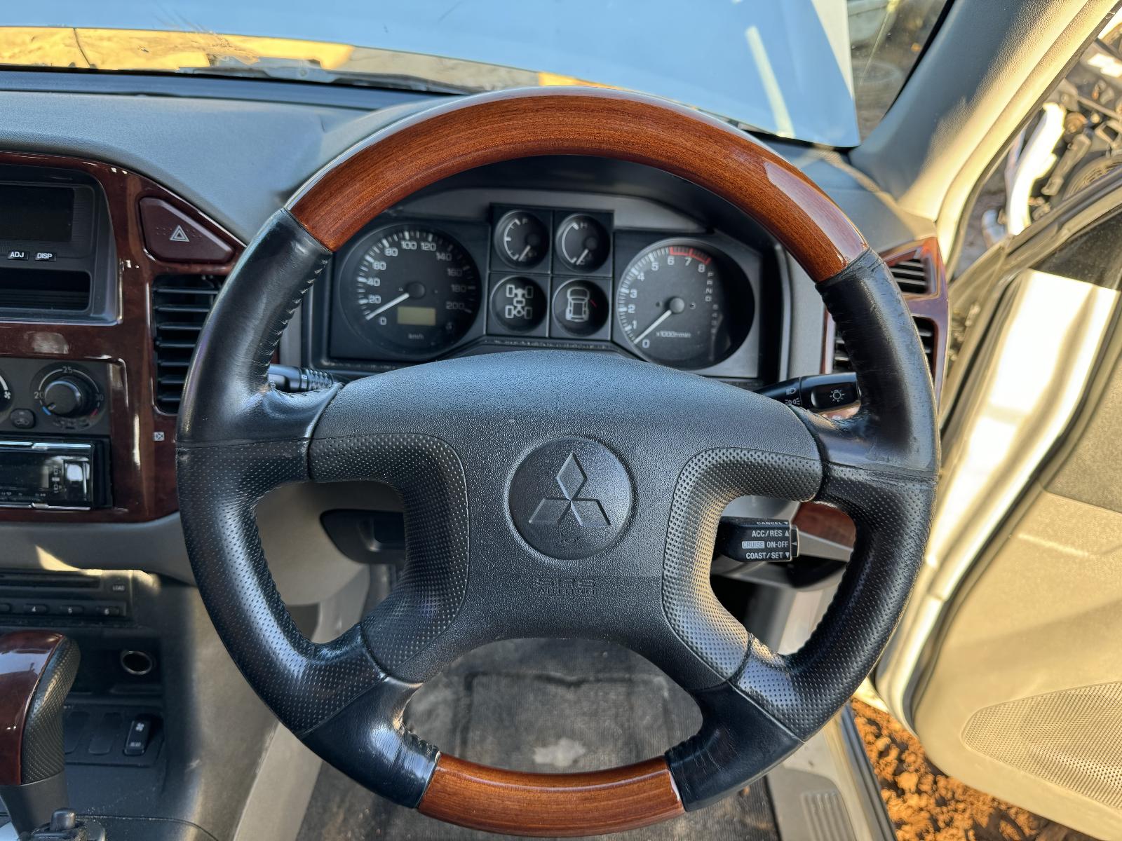View MITSUBISHI PAJERO 2003 5 Door Station Wagon Breaking