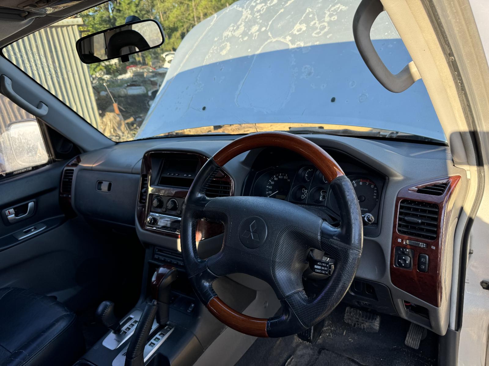 View MITSUBISHI PAJERO 2003 5 Door Station Wagon Breaking