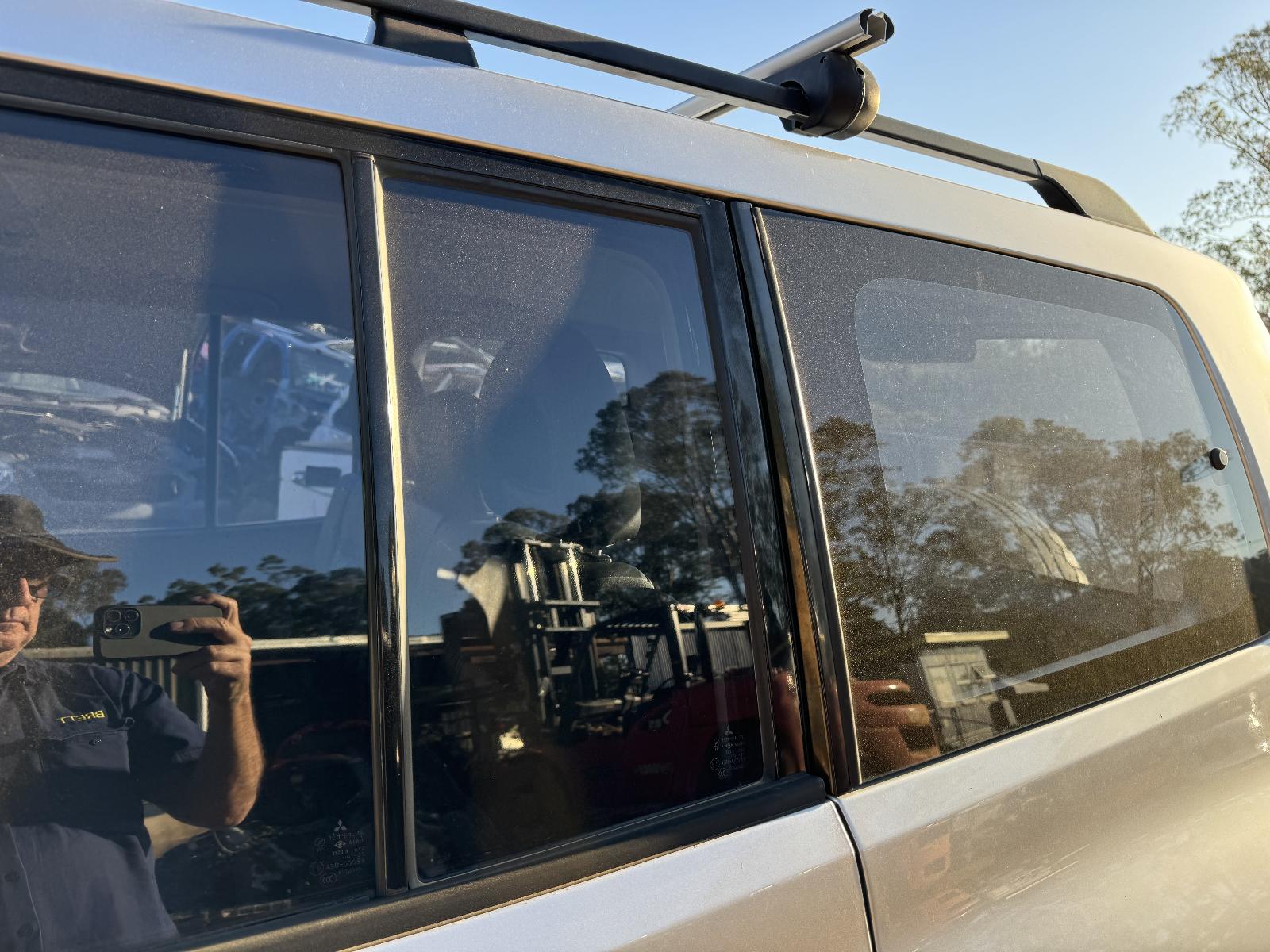 View MITSUBISHI PAJERO 2003 5 Door Station Wagon Breaking