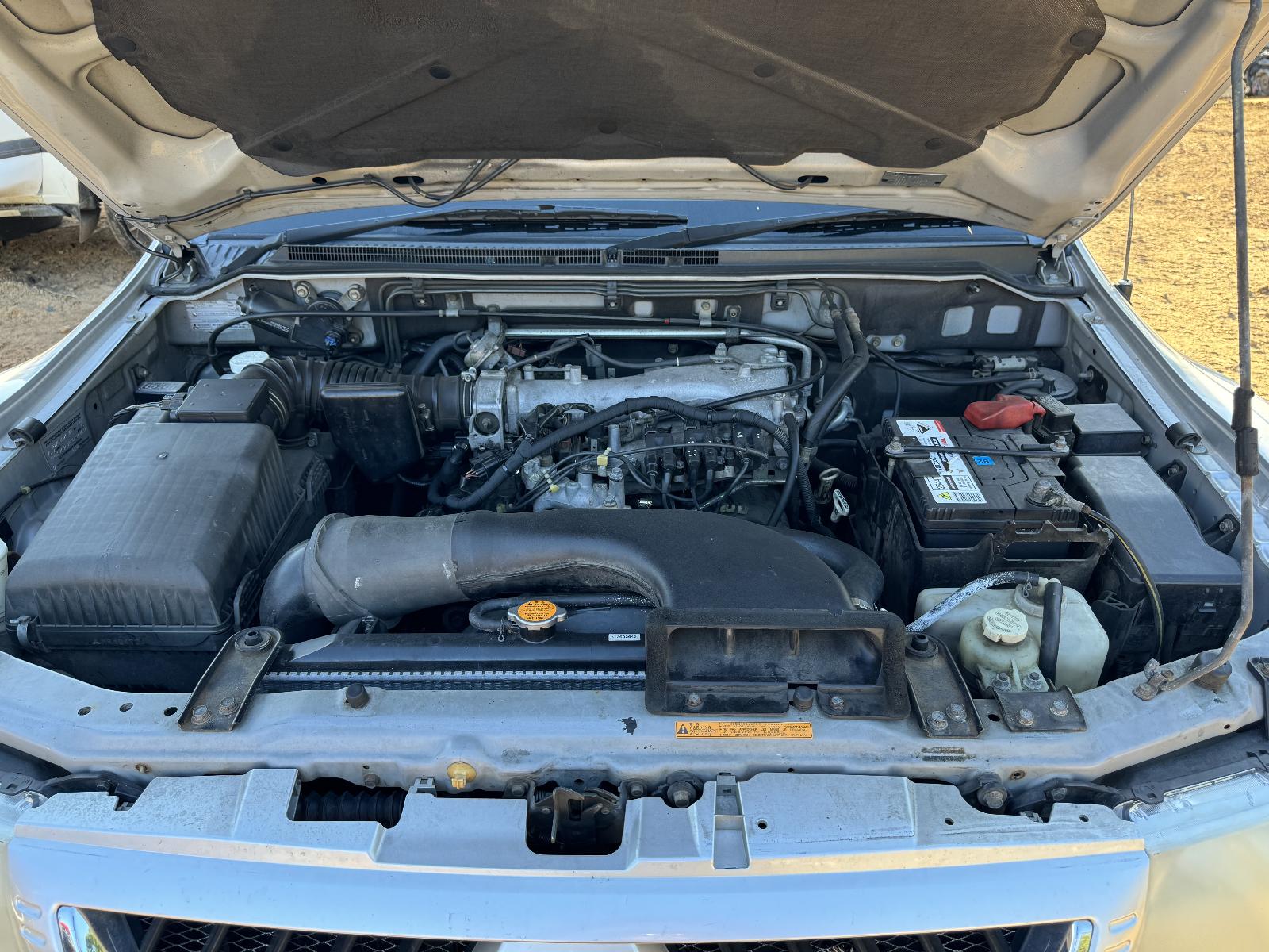View MITSUBISHI PAJERO 2003 5 Door Station Wagon Breaking