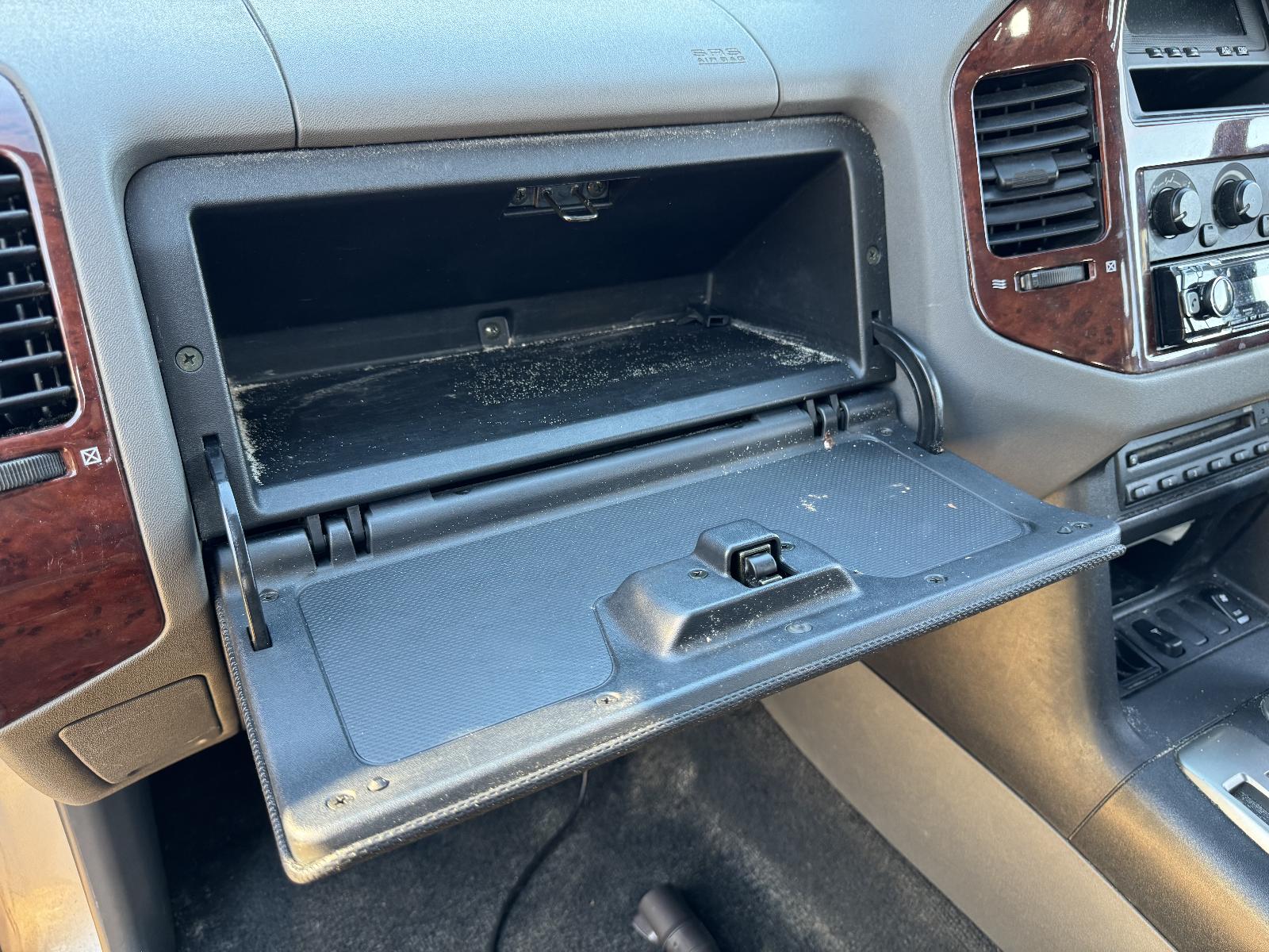 View MITSUBISHI PAJERO 2003 5 Door Station Wagon Breaking