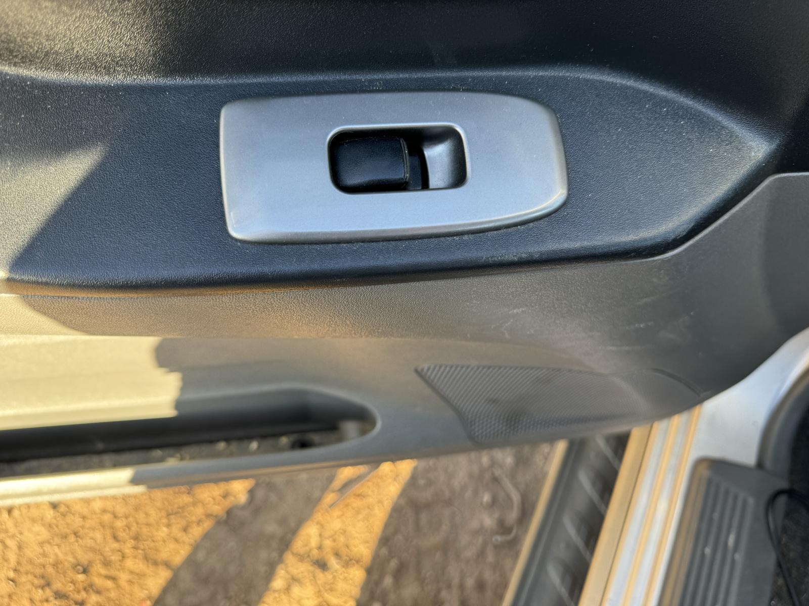 View MITSUBISHI PAJERO 2003 5 Door Station Wagon Breaking