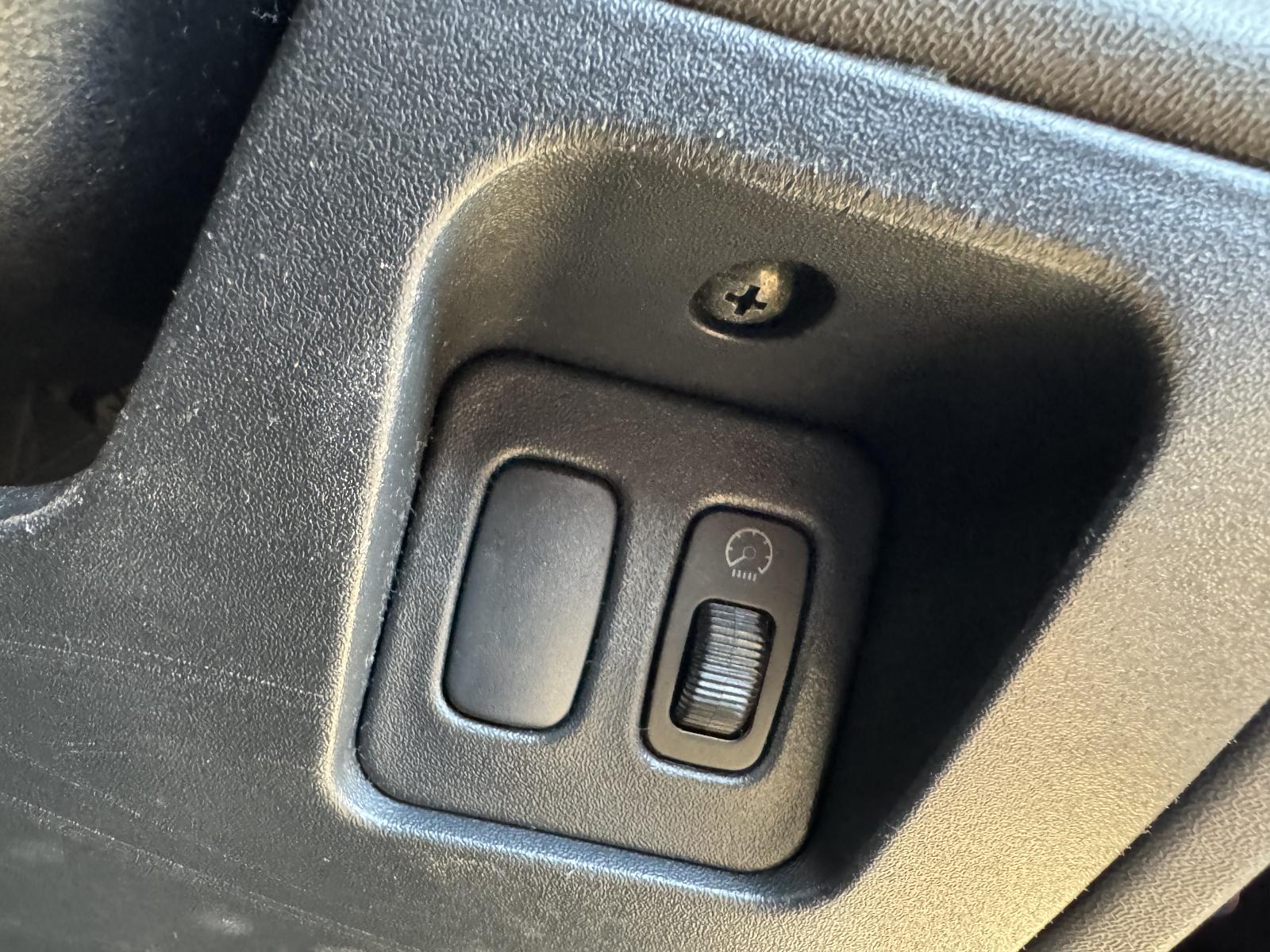View MITSUBISHI PAJERO 2003 5 Door Station Wagon Breaking