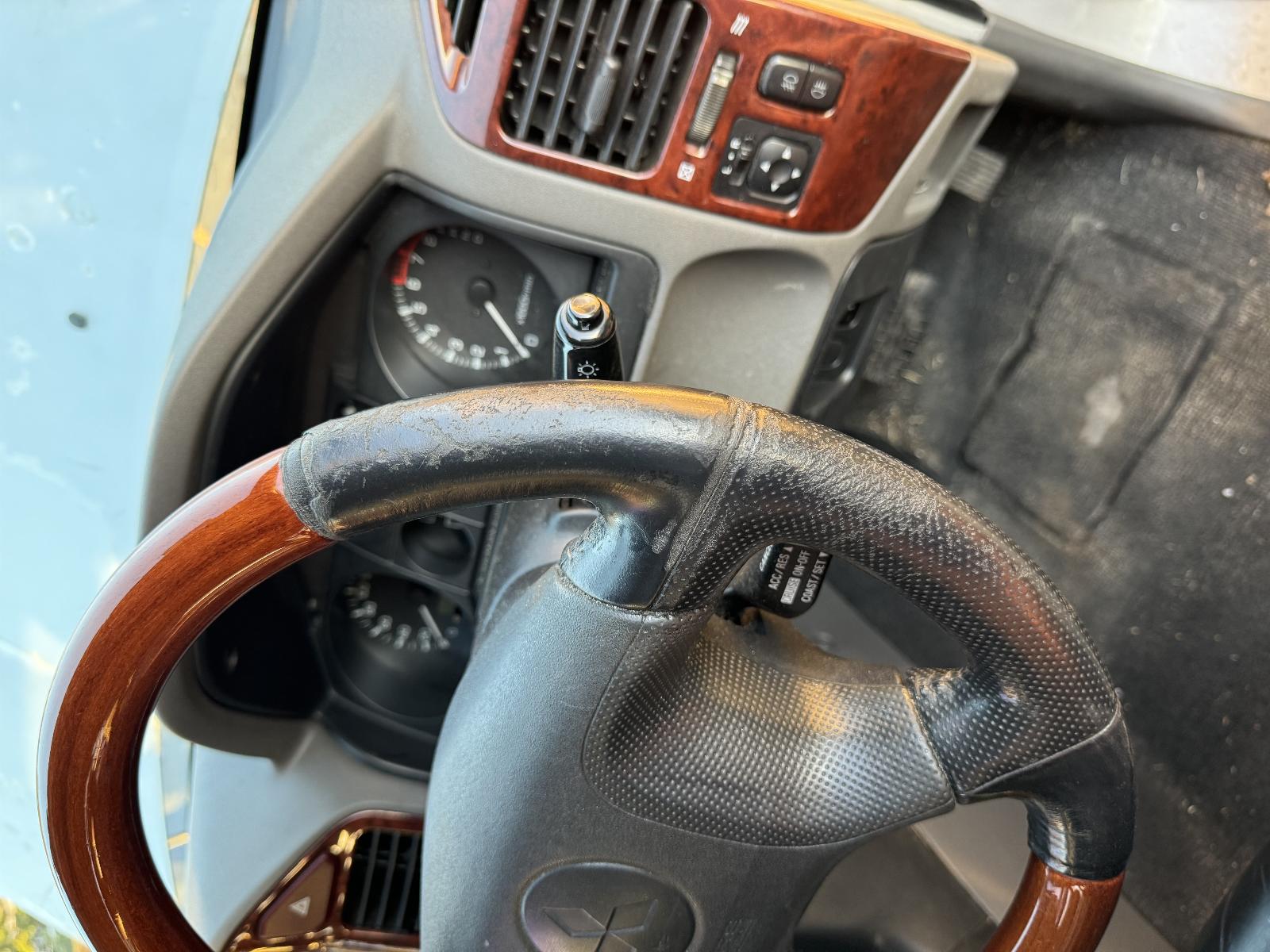 View MITSUBISHI PAJERO 2003 5 Door Station Wagon Breaking