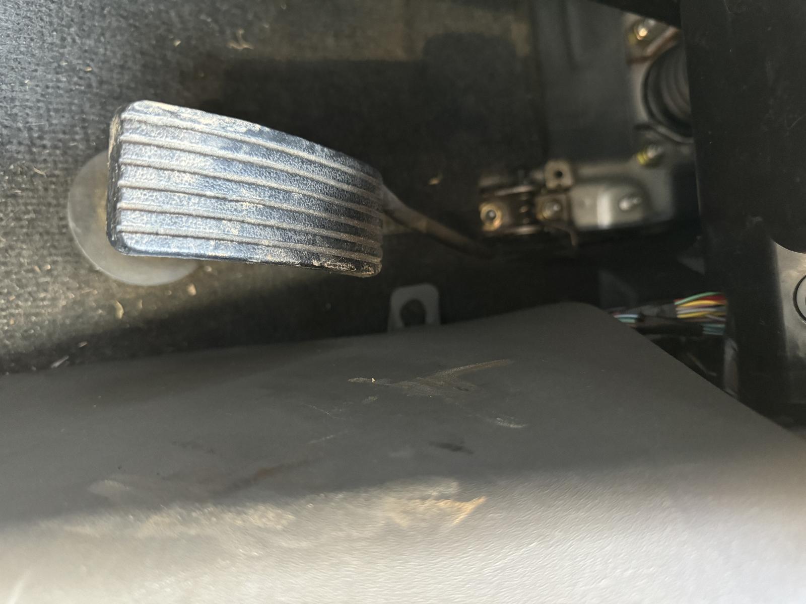 View MITSUBISHI PAJERO 2003 5 Door Station Wagon Breaking