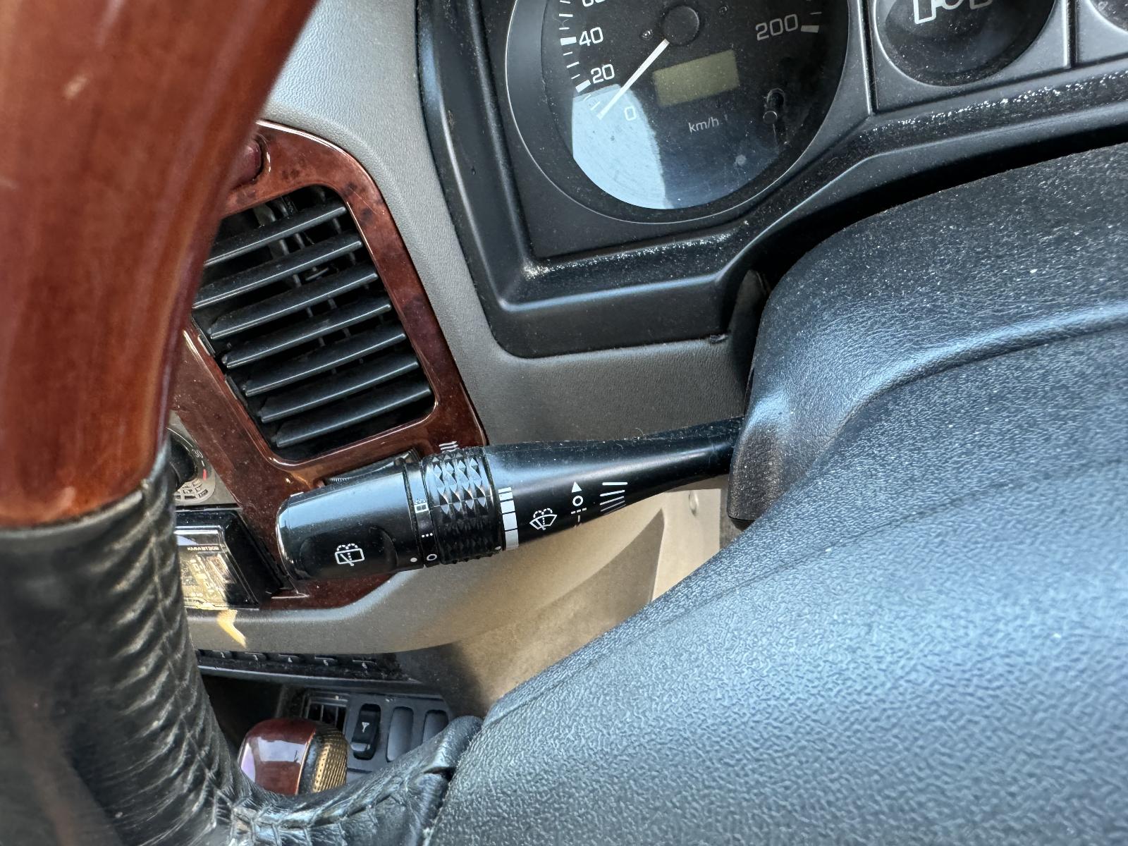 View MITSUBISHI PAJERO 2003 5 Door Station Wagon Breaking