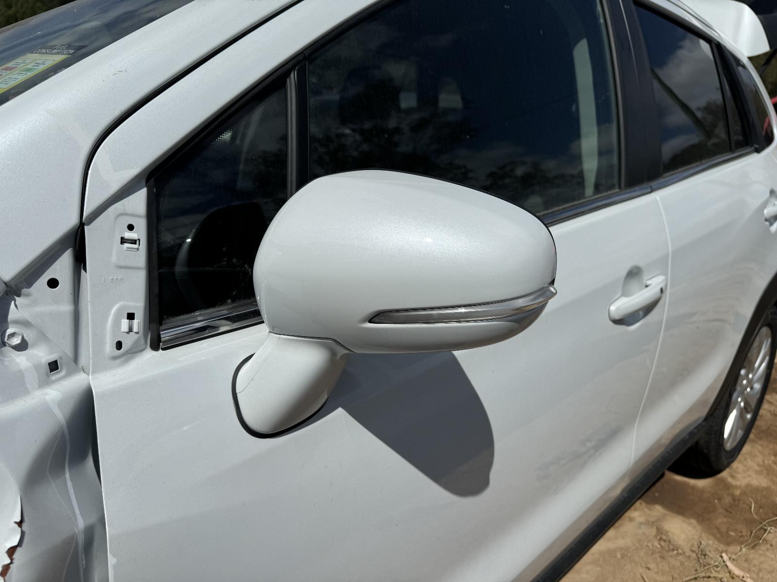 View SUZUKI S-CROSS 2023 5 Door Hatchback Breaking
