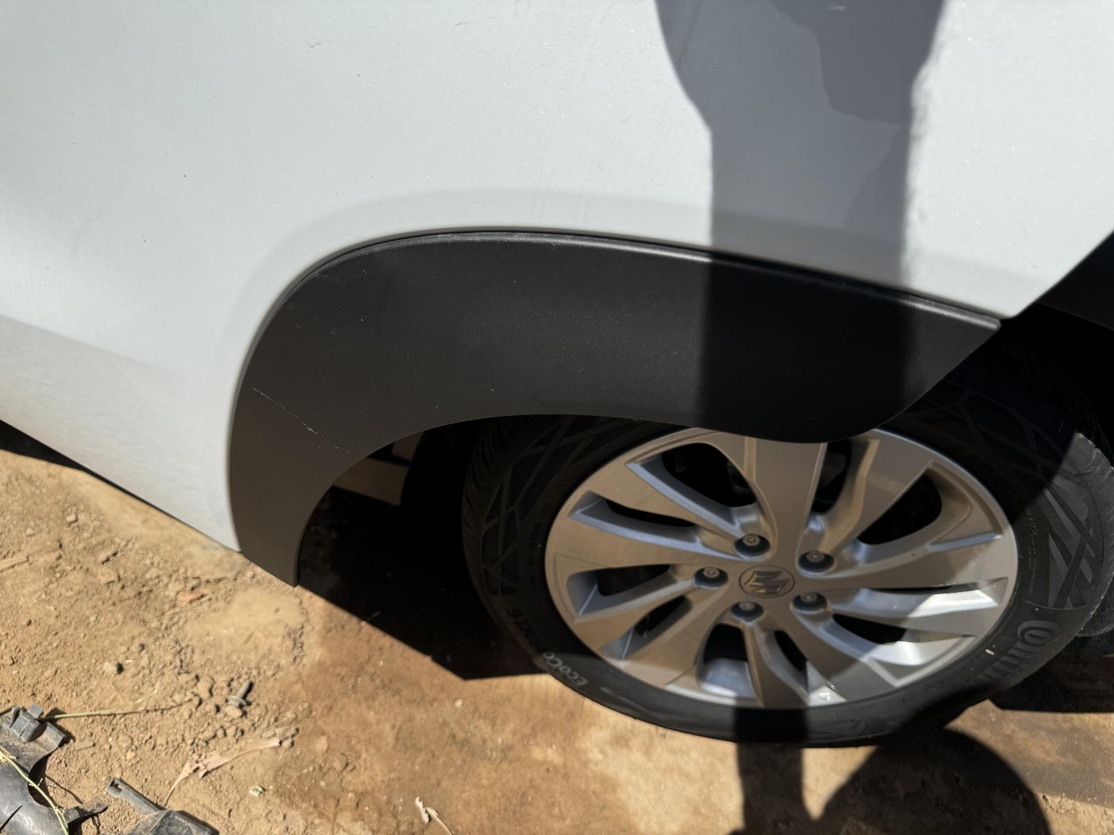 View SUZUKI S-CROSS 2023 5 Door Hatchback Breaking