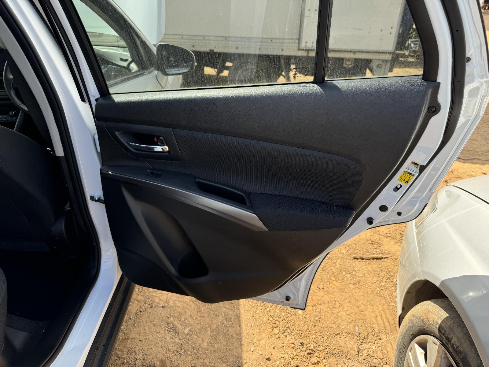 View SUZUKI S-CROSS 2023 5 Door Hatchback Breaking