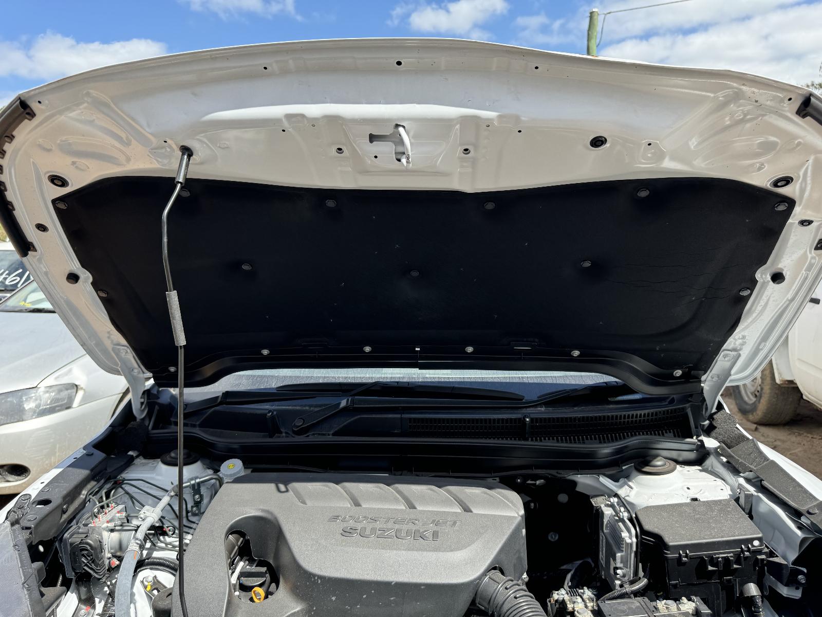 View SUZUKI S-CROSS 2023 5 Door Hatchback Breaking