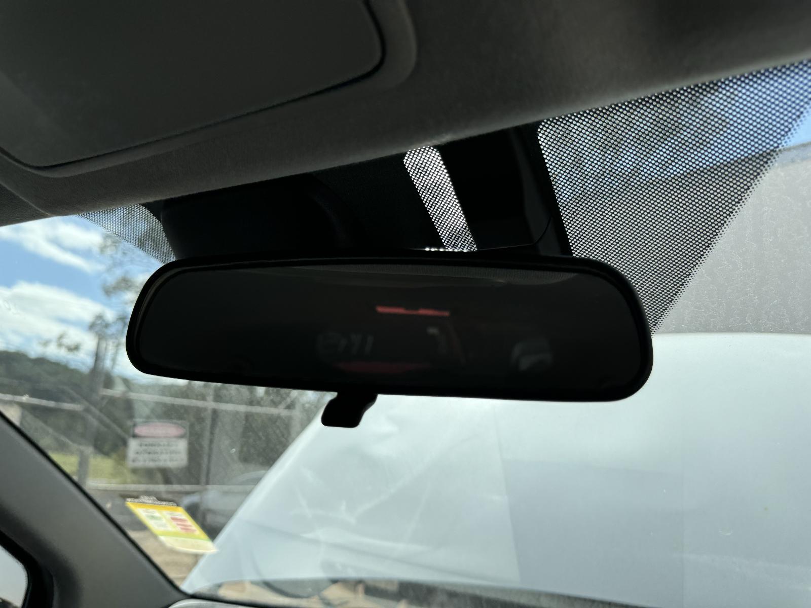 View SUZUKI S-CROSS 2023 5 Door Hatchback Breaking