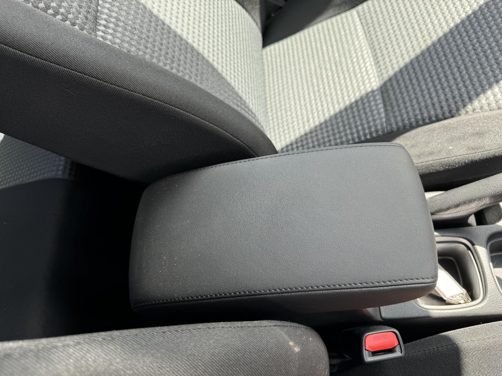 View SUZUKI S-CROSS 2023 5 Door Hatchback Breaking