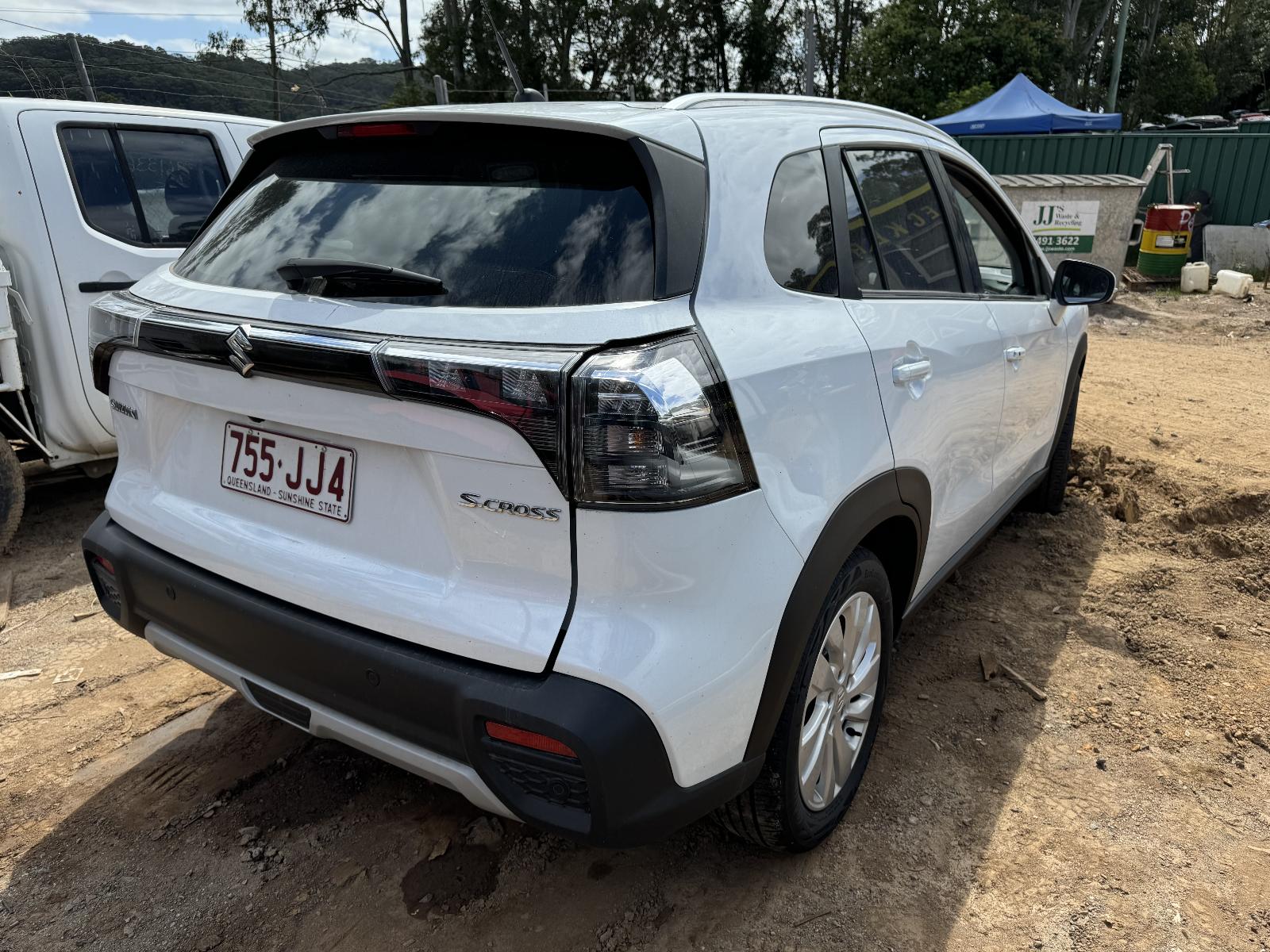 View SUZUKI S-CROSS 2023 5 Door Hatchback Breaking