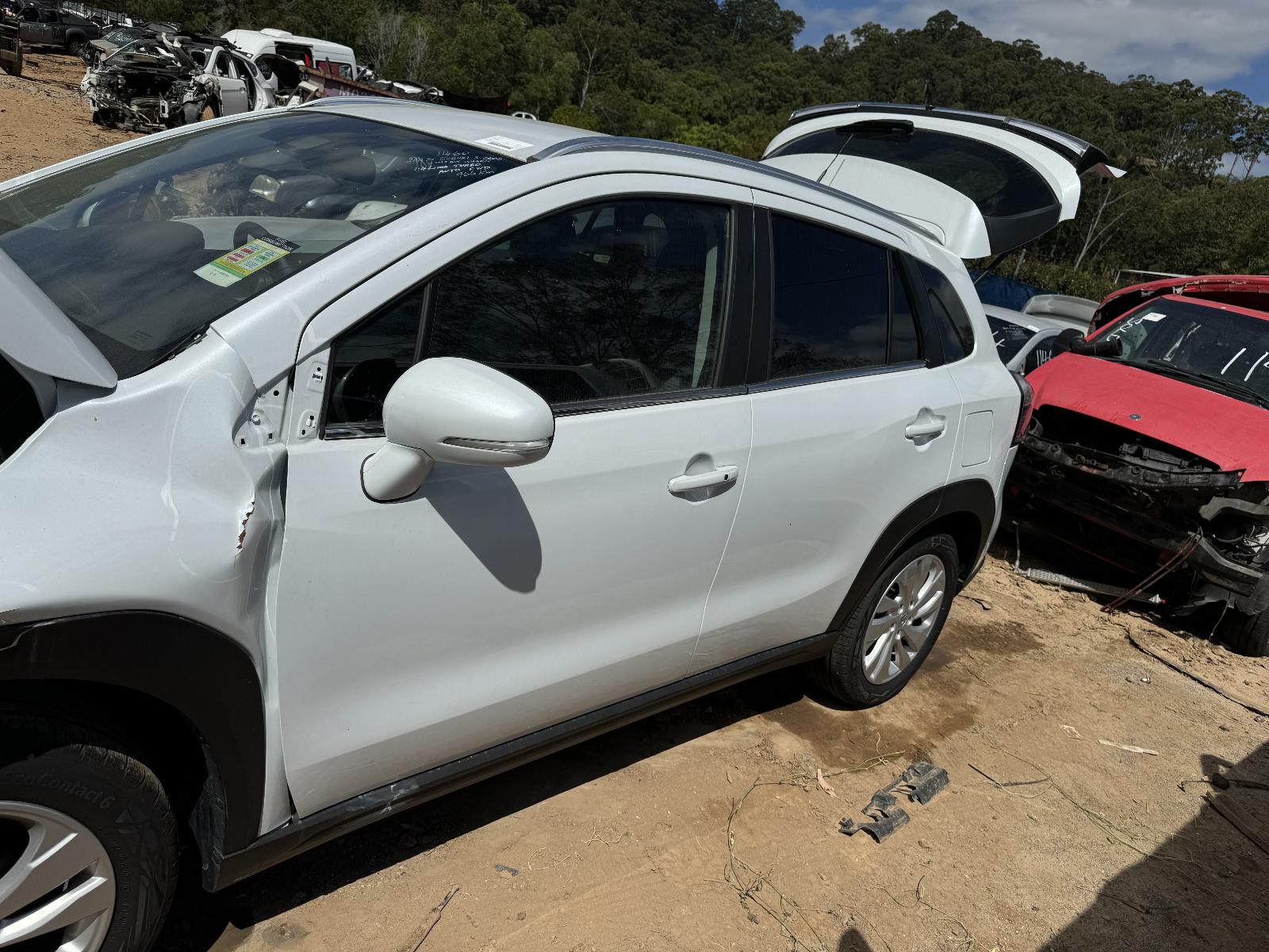 View SUZUKI S-CROSS 2023 5 Door Hatchback Breaking