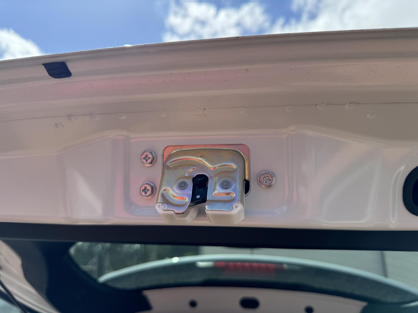 View SUZUKI S-CROSS 2023 5 Door Hatchback Breaking