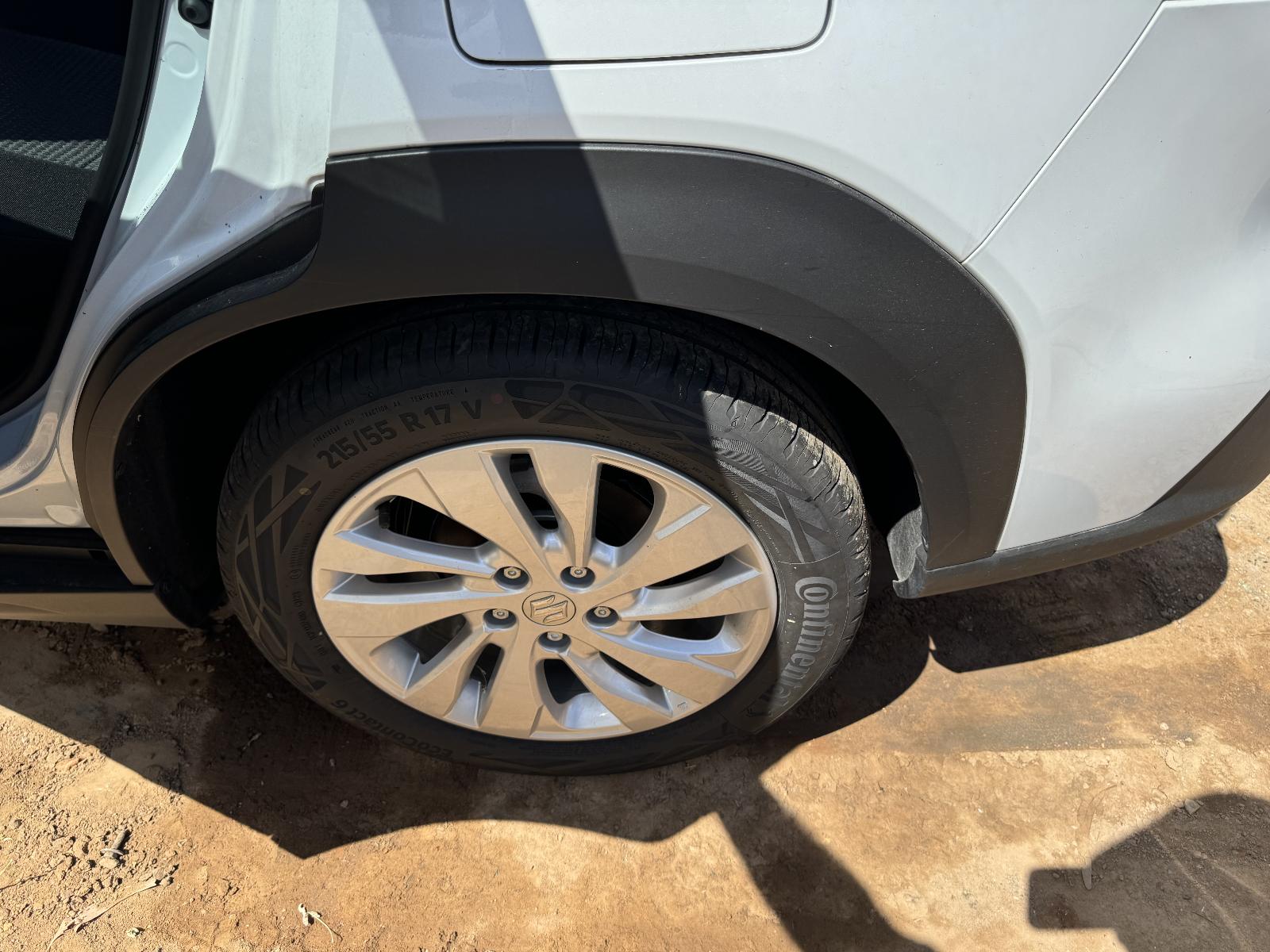 View SUZUKI S-CROSS 2023 5 Door Hatchback Breaking