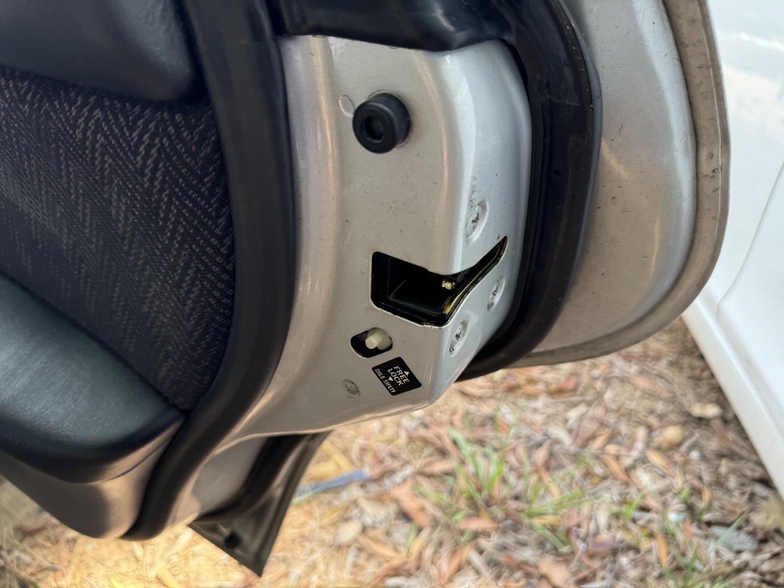 View SUBARU LIBERTY 2003 4 Door Sedan Breaking