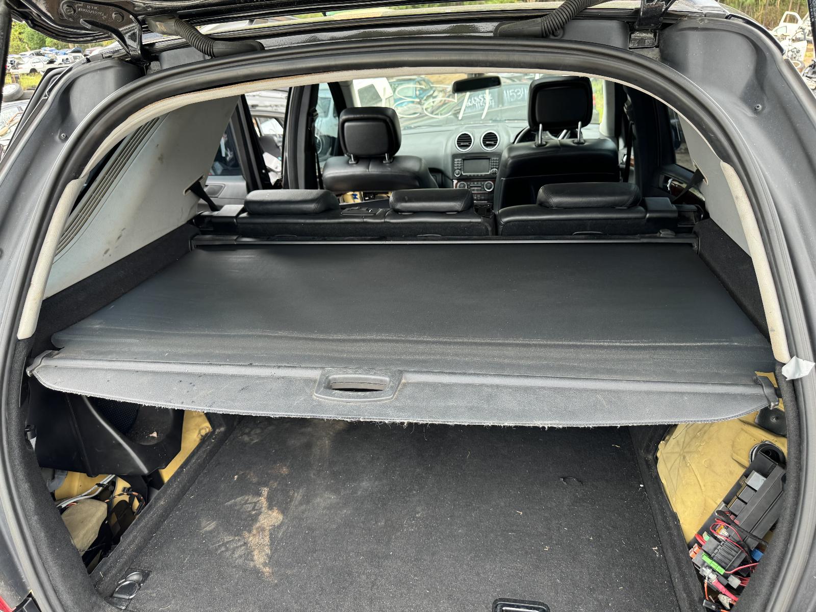 View MERCEDES M CLASS 2005 4 Door Station Wagon Breaking