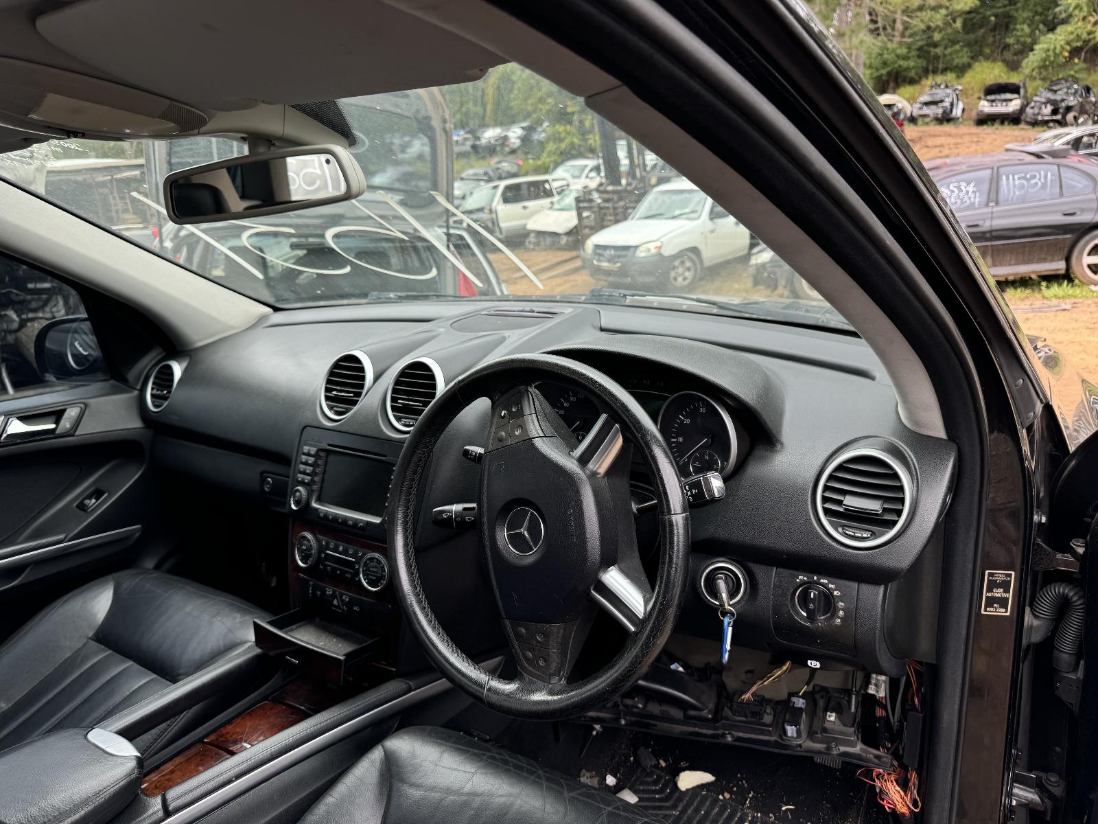View MERCEDES M CLASS 2005 4 Door Station Wagon Breaking