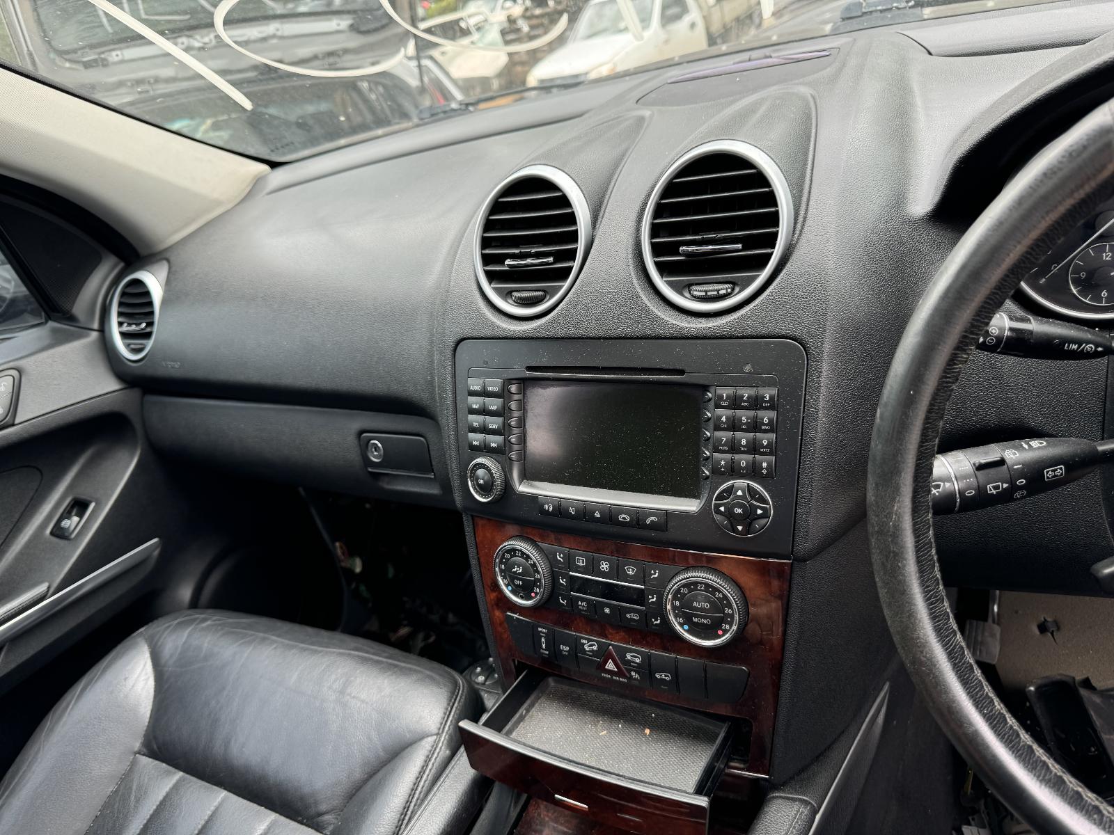 View MERCEDES M CLASS 2005 4 Door Station Wagon Breaking