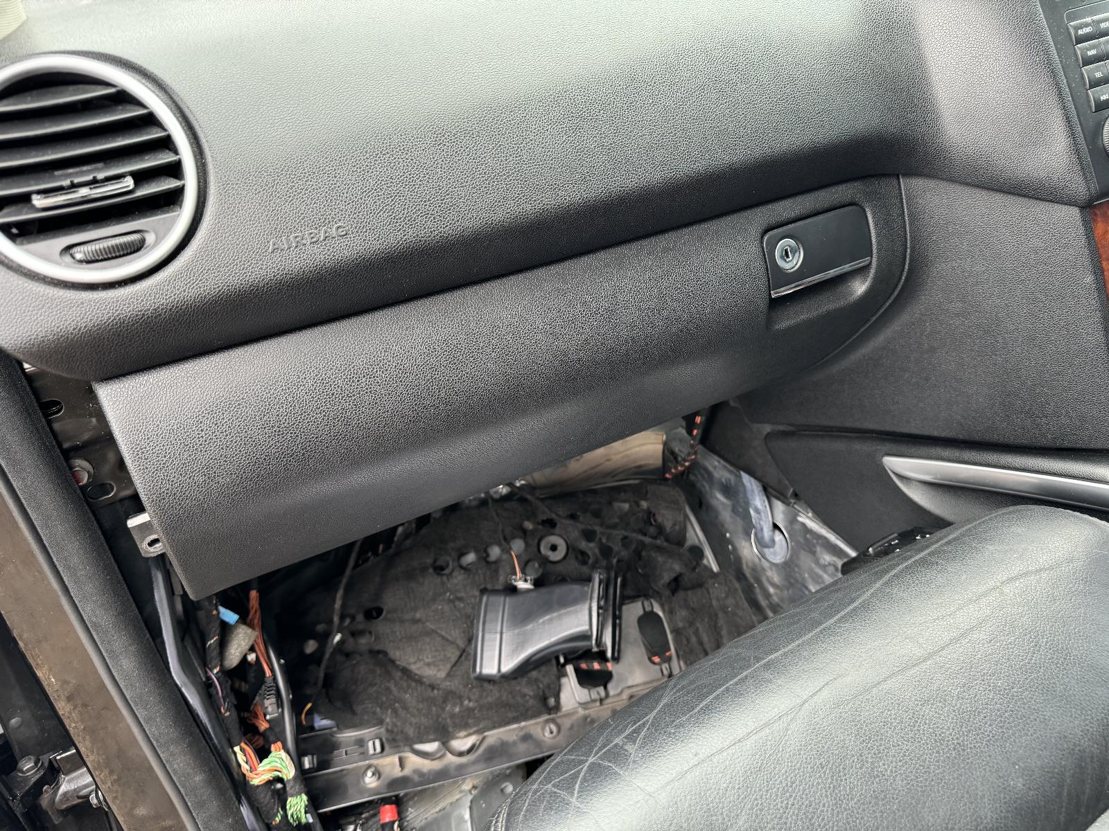 View MERCEDES M CLASS 2005 4 Door Station Wagon Breaking