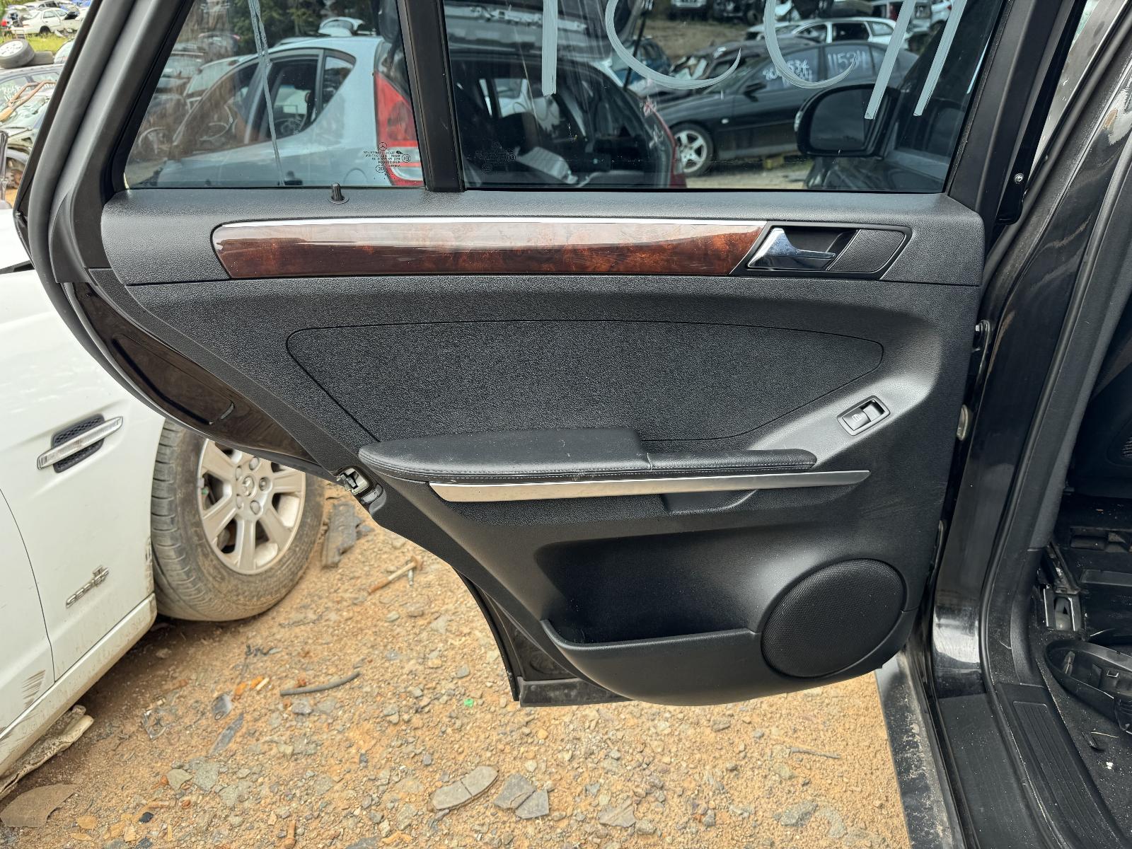View MERCEDES M CLASS 2005 4 Door Station Wagon Breaking