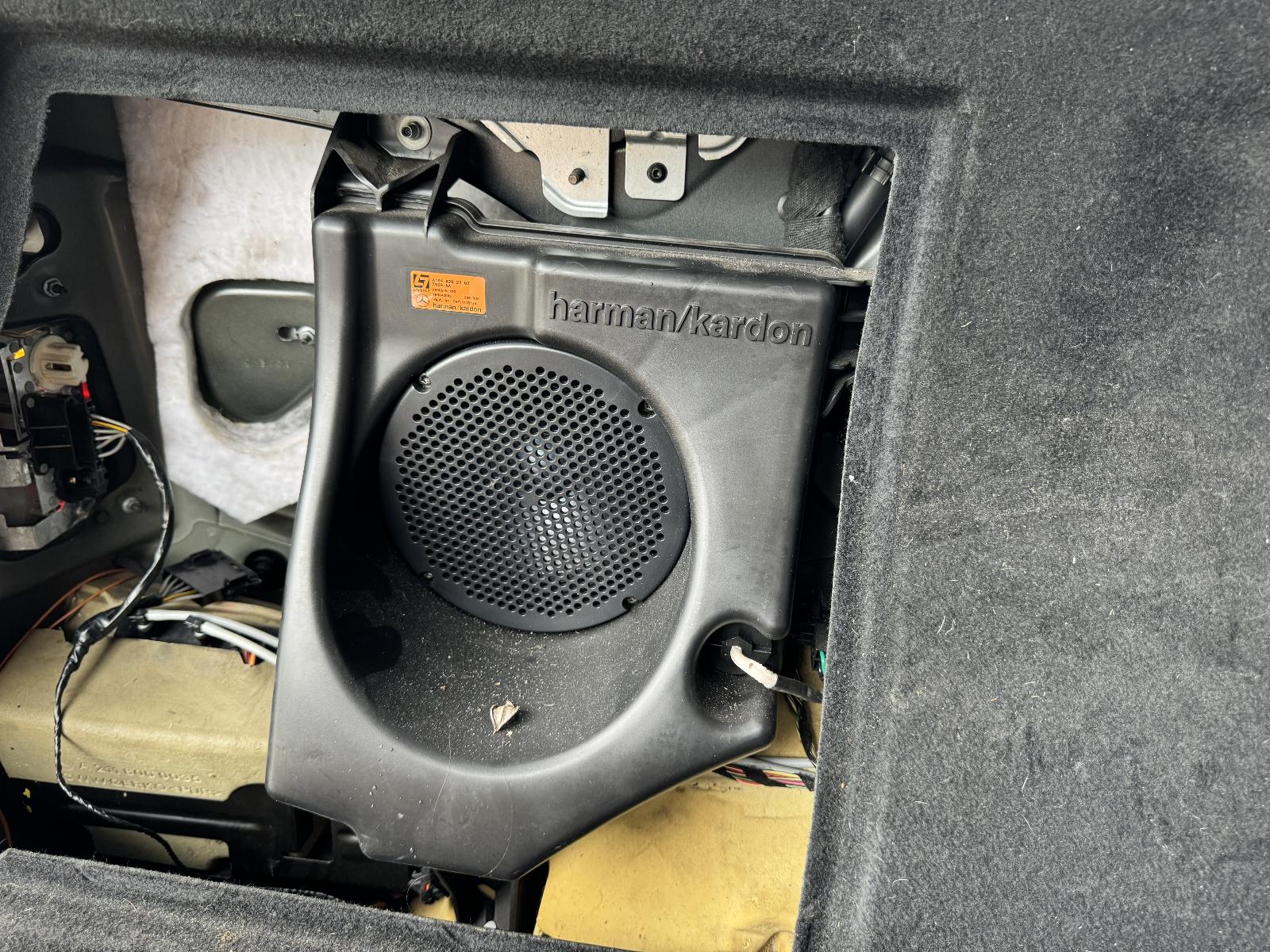 View MERCEDES M CLASS 2005 4 Door Station Wagon Breaking