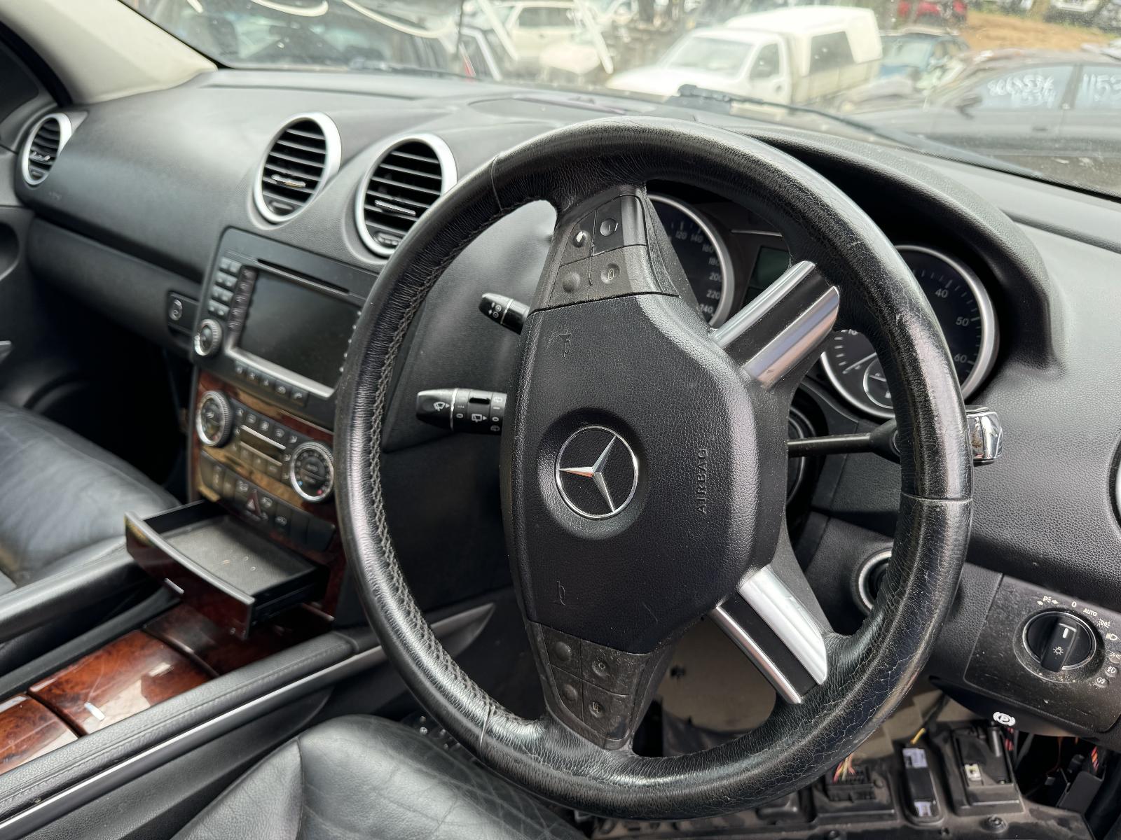View MERCEDES M CLASS 2005 4 Door Station Wagon Breaking