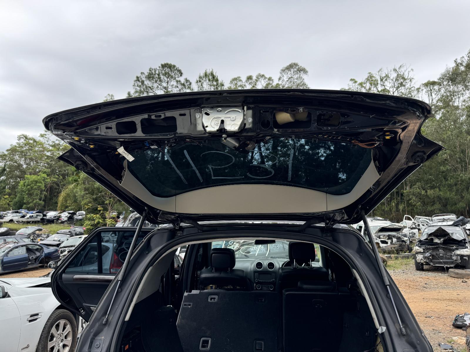 View MERCEDES M CLASS 2005 4 Door Station Wagon Breaking