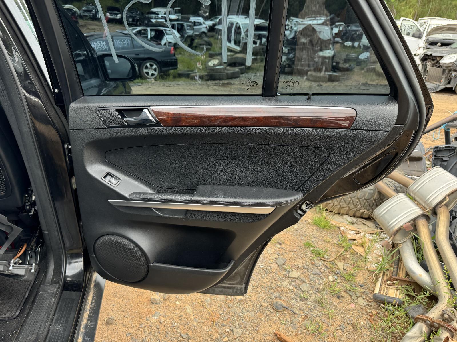 View MERCEDES M CLASS 2005 4 Door Station Wagon Breaking