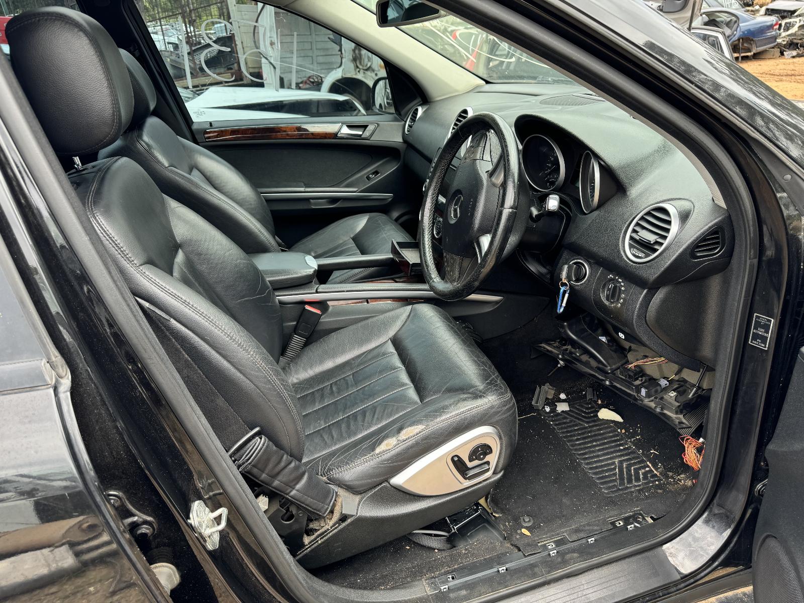 View MERCEDES M CLASS 2005 4 Door Station Wagon Breaking