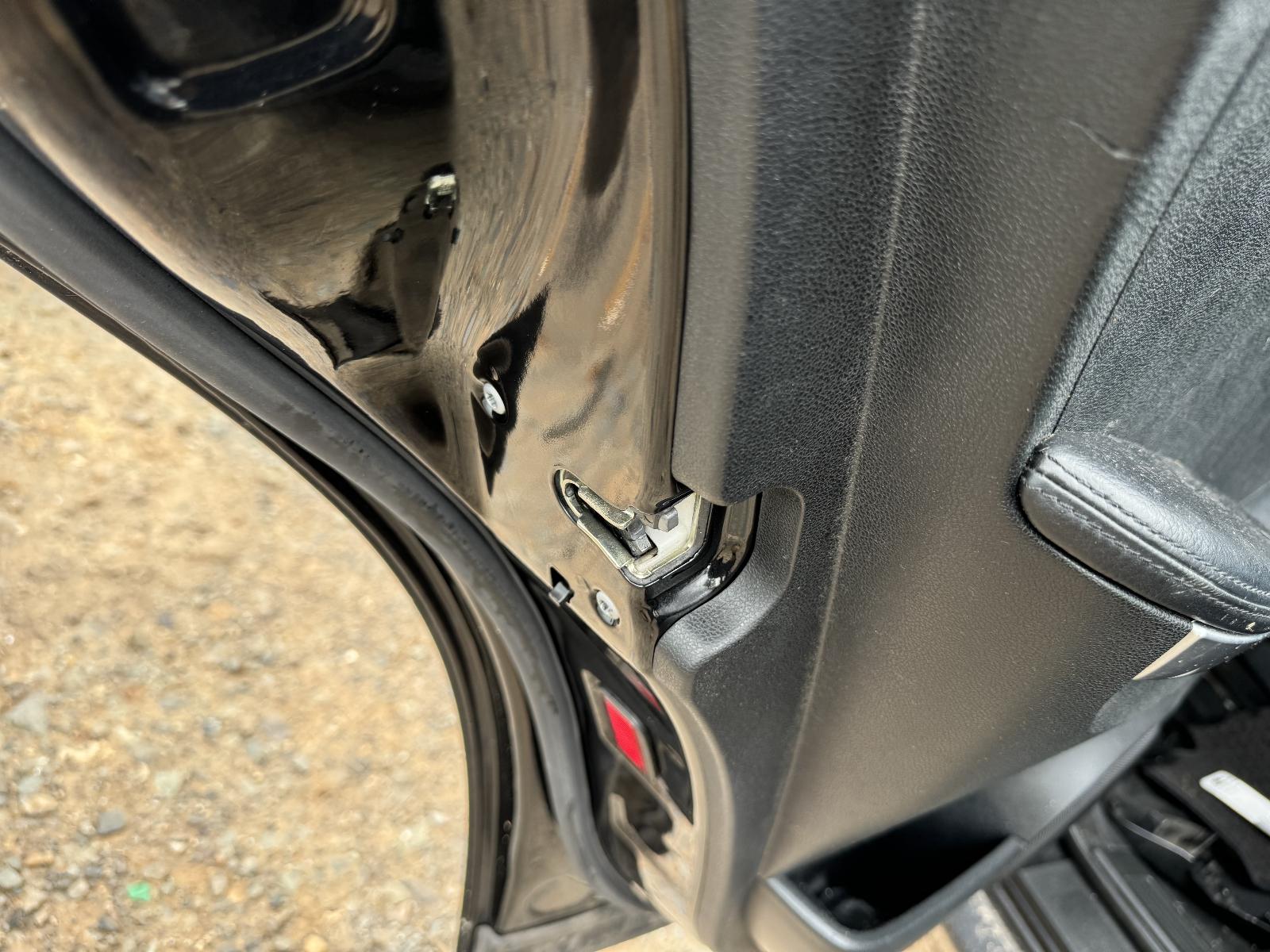 View MERCEDES M CLASS 2005 4 Door Station Wagon Breaking