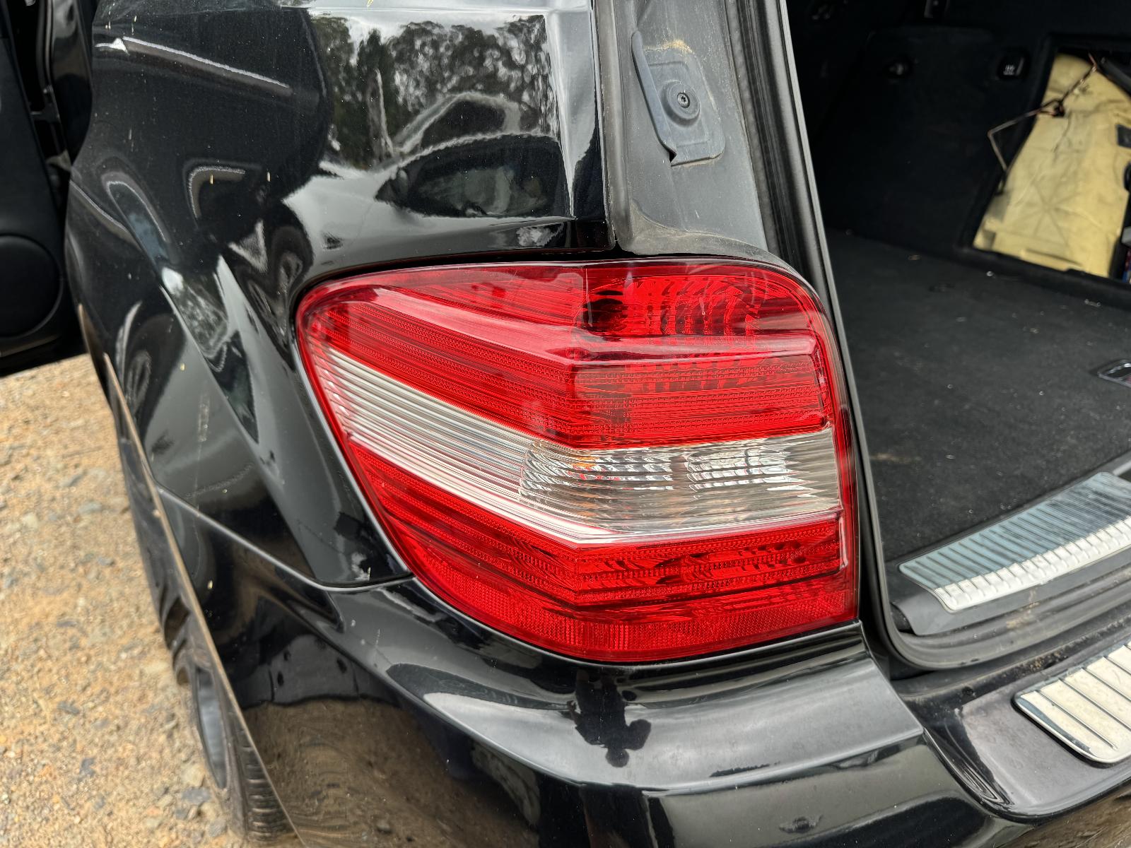 View MERCEDES M CLASS 2005 4 Door Station Wagon Breaking