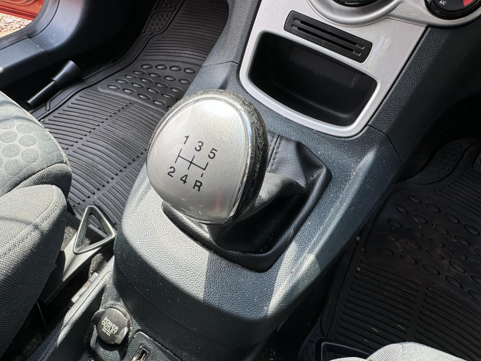 View FORD FIESTA 2012 5 Door Hatchback Breaking