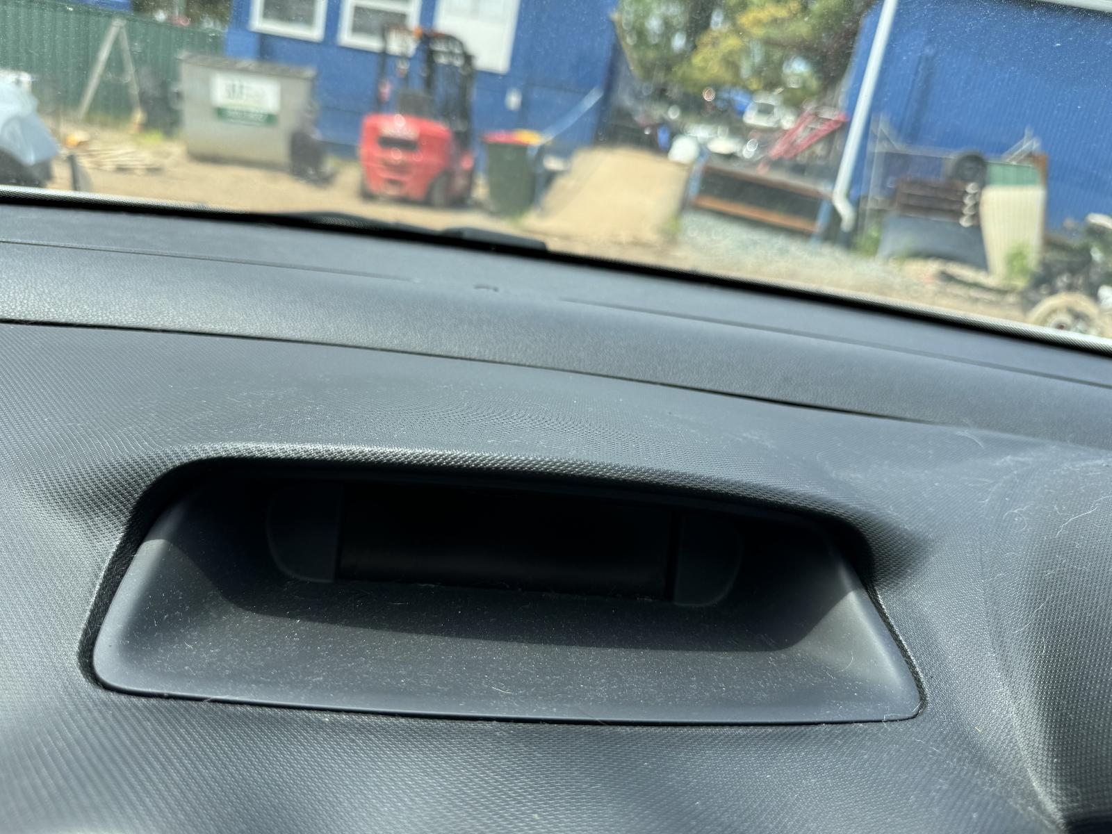 View PEUGEOT 308 2010 4 Door Hatchback Breaking