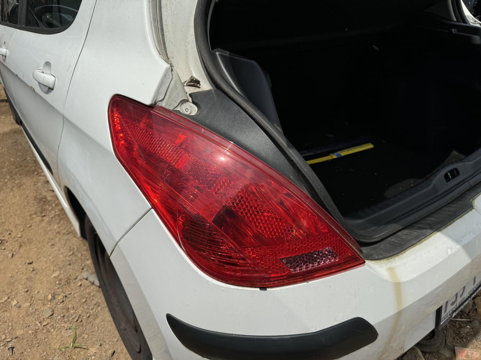 View PEUGEOT 308 2010 4 Door Hatchback Breaking