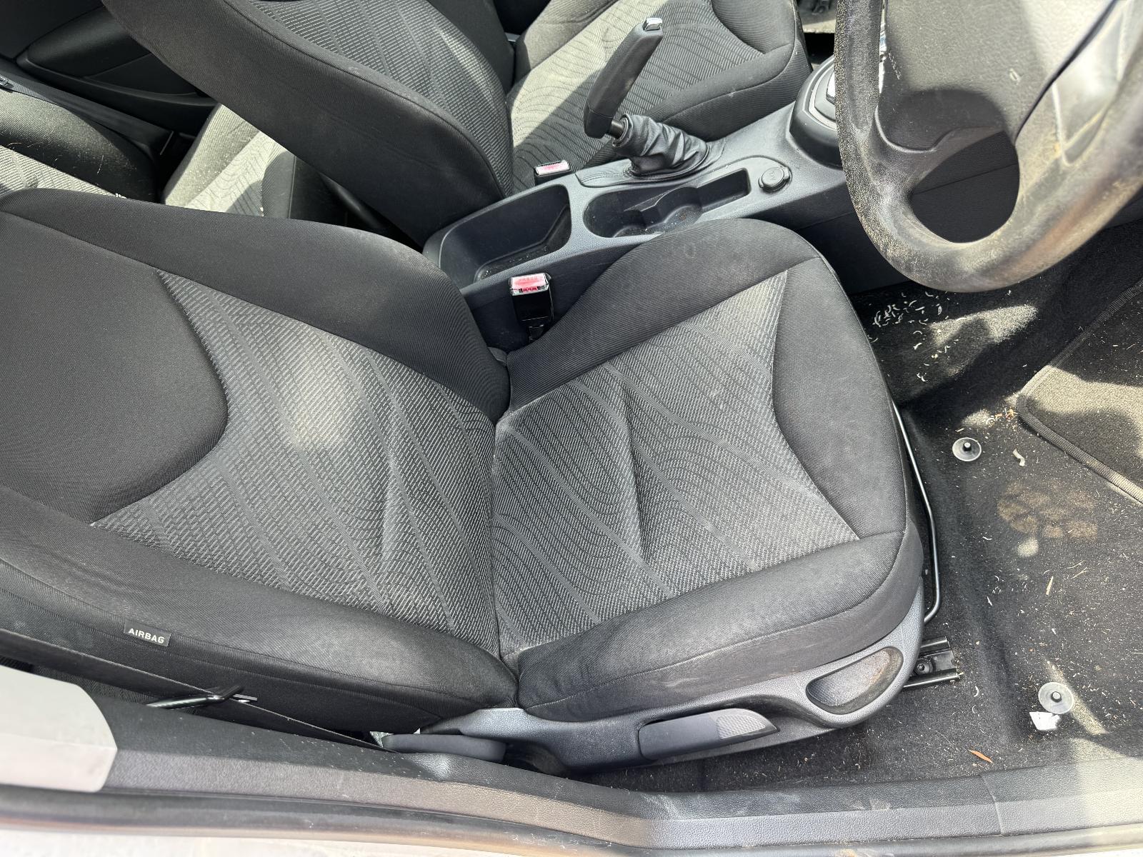 View PEUGEOT 308 2010 4 Door Hatchback Breaking