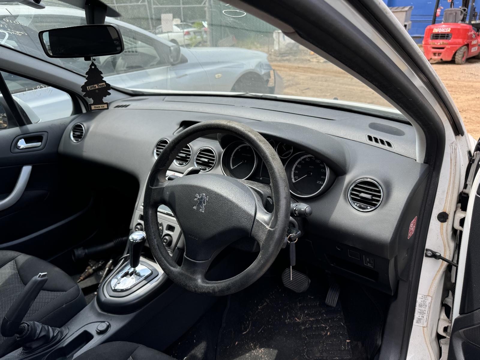 View PEUGEOT 308 2010 4 Door Hatchback Breaking