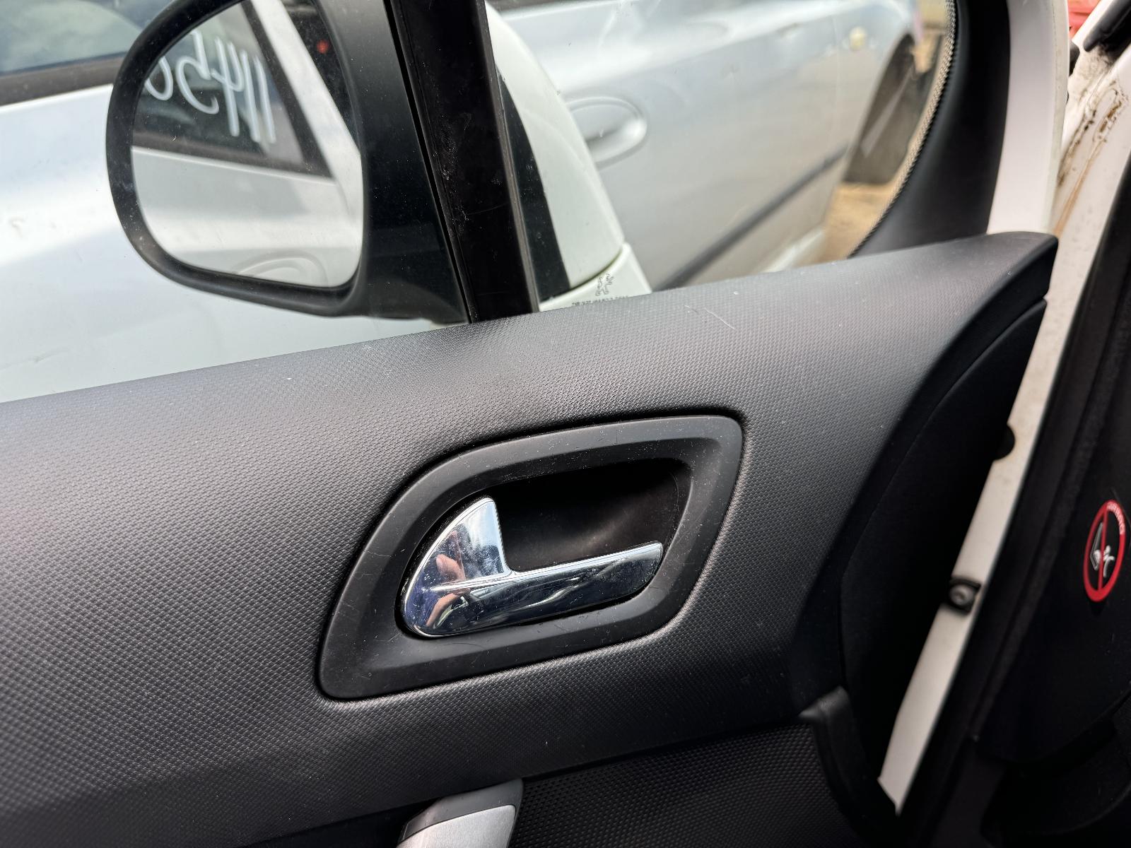 View PEUGEOT 308 2010 4 Door Hatchback Breaking