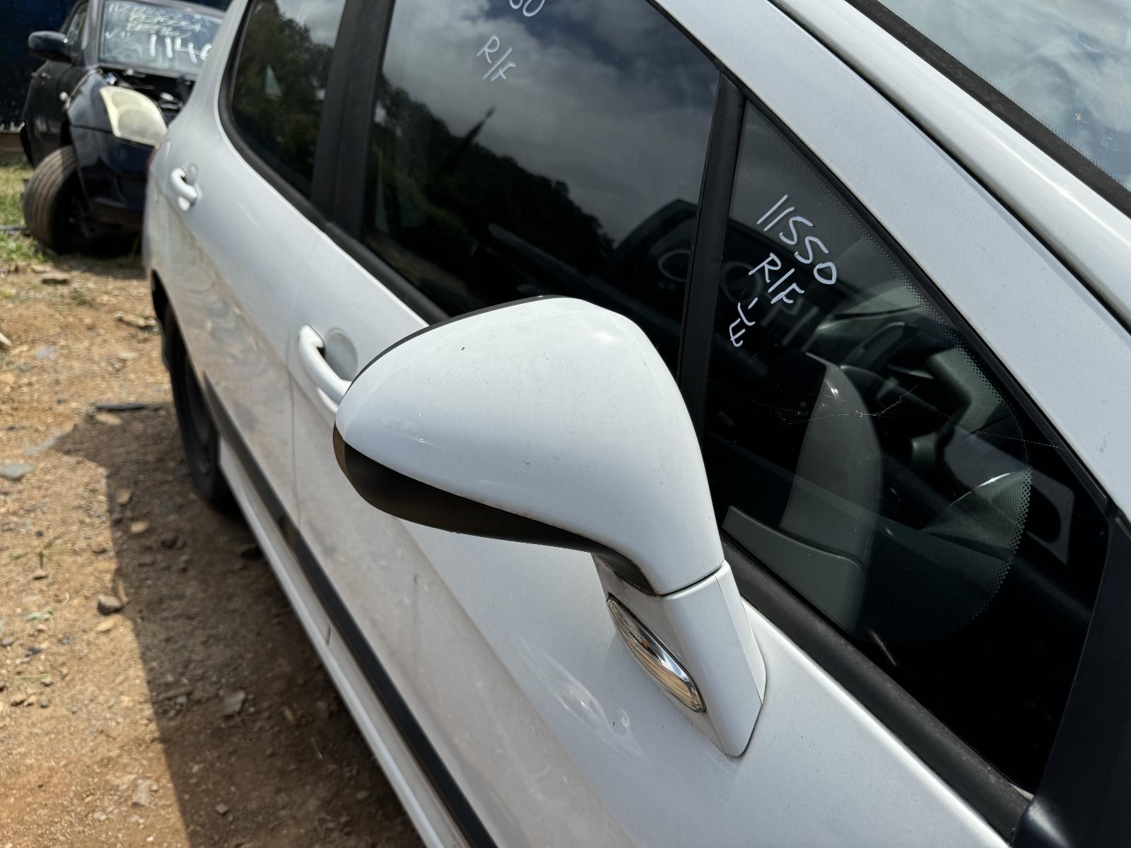 View PEUGEOT 308 2010 4 Door Hatchback Breaking