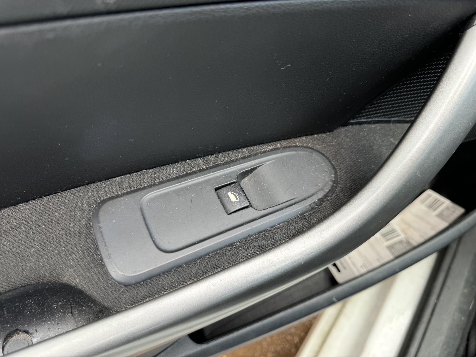 View PEUGEOT 308 2010 4 Door Hatchback Breaking