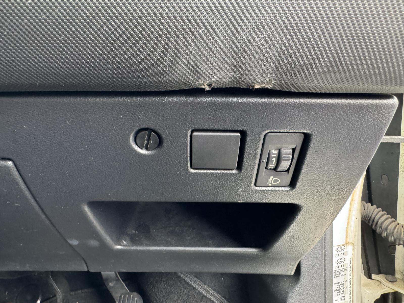 View PEUGEOT 308 2010 4 Door Hatchback Breaking