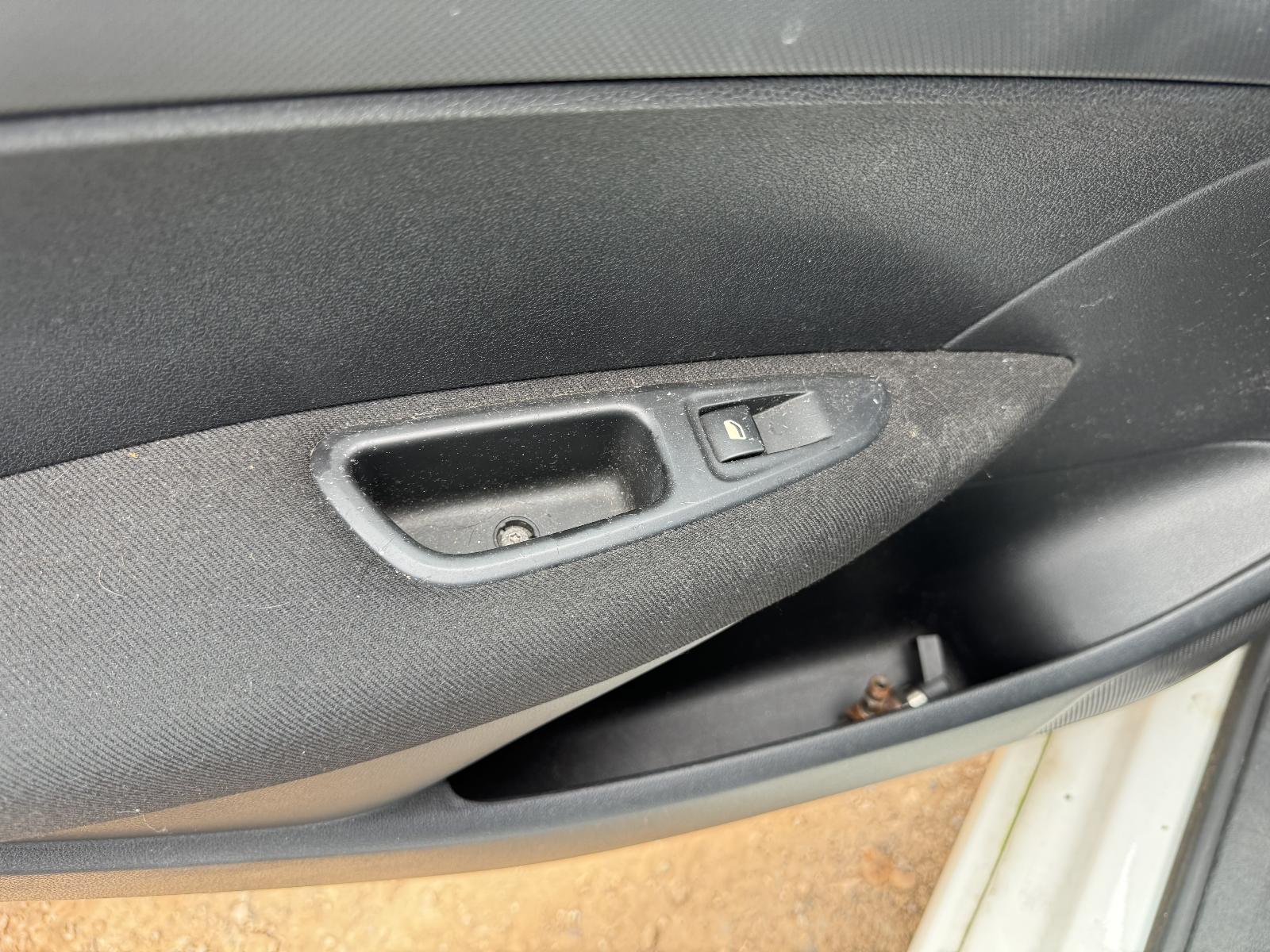 View PEUGEOT 308 2010 4 Door Hatchback Breaking