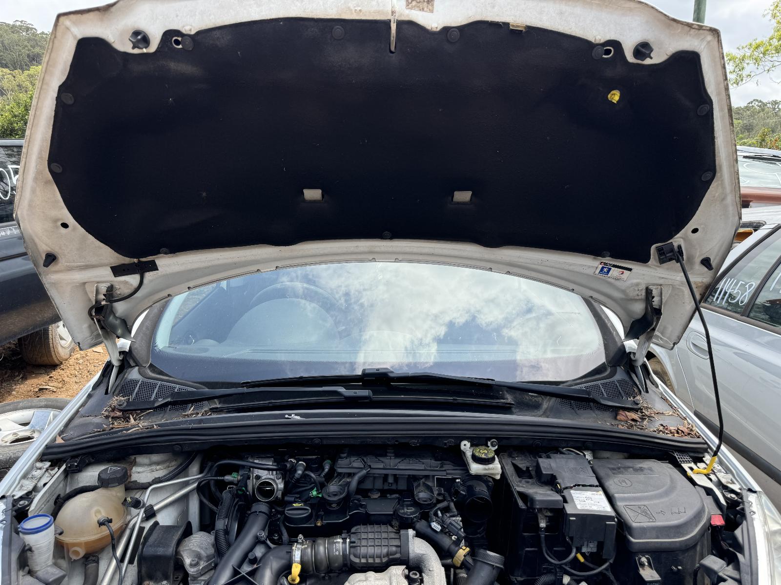 View PEUGEOT 308 2010 4 Door Hatchback Breaking