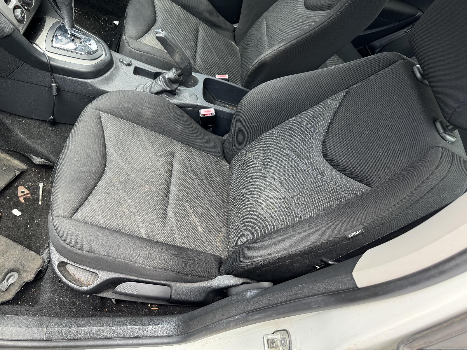 View PEUGEOT 308 2010 4 Door Hatchback Breaking