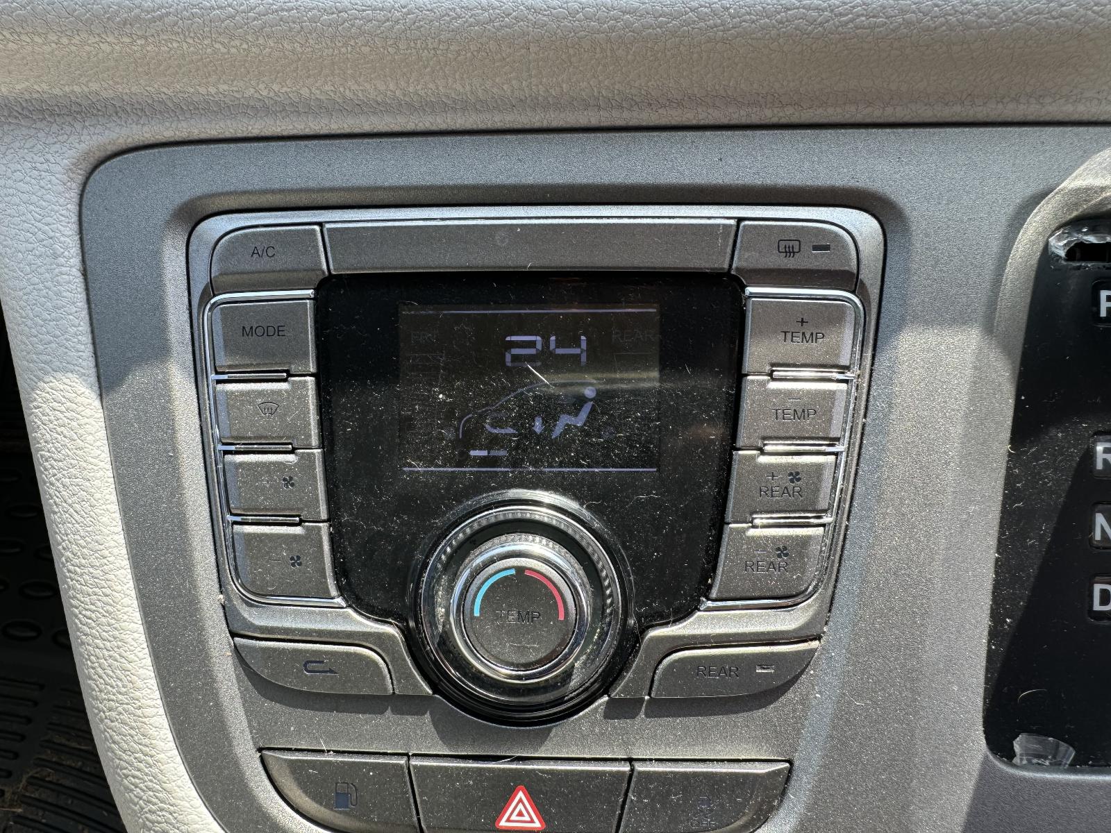 View LDV G10 2017 4 Door Station Wagon Breaking