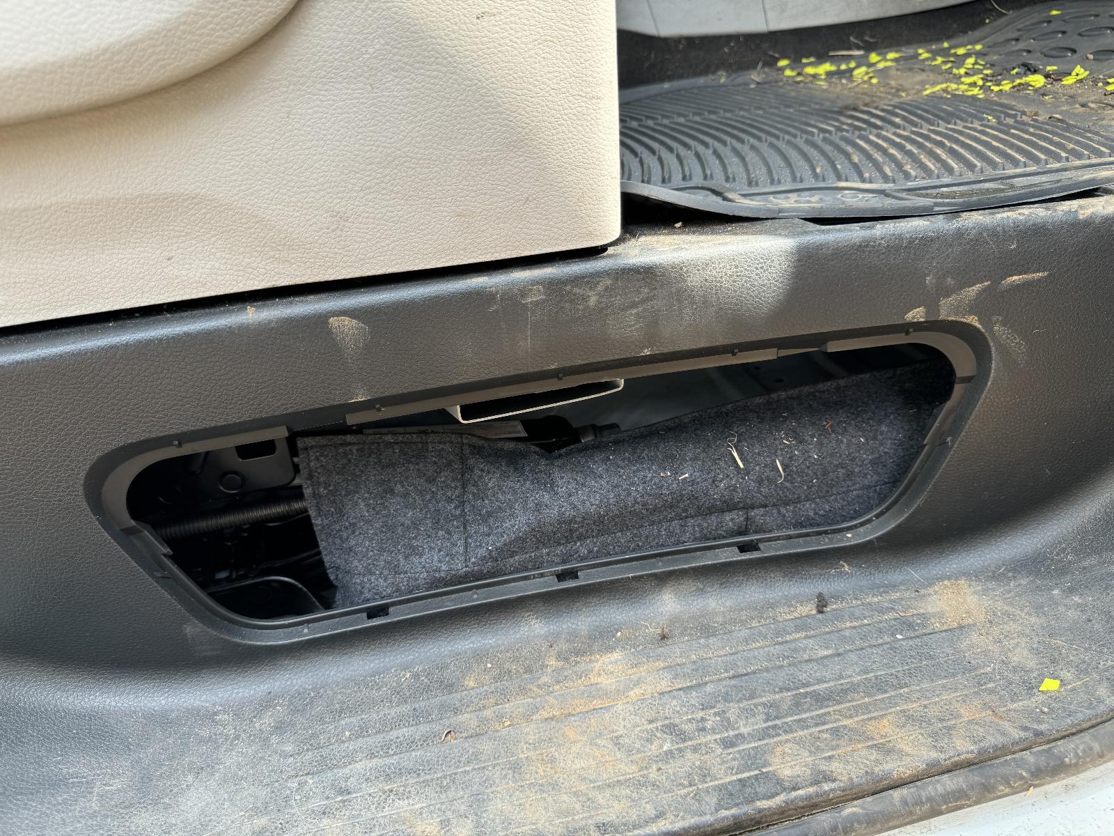 View LDV G10 2017 4 Door Station Wagon Breaking