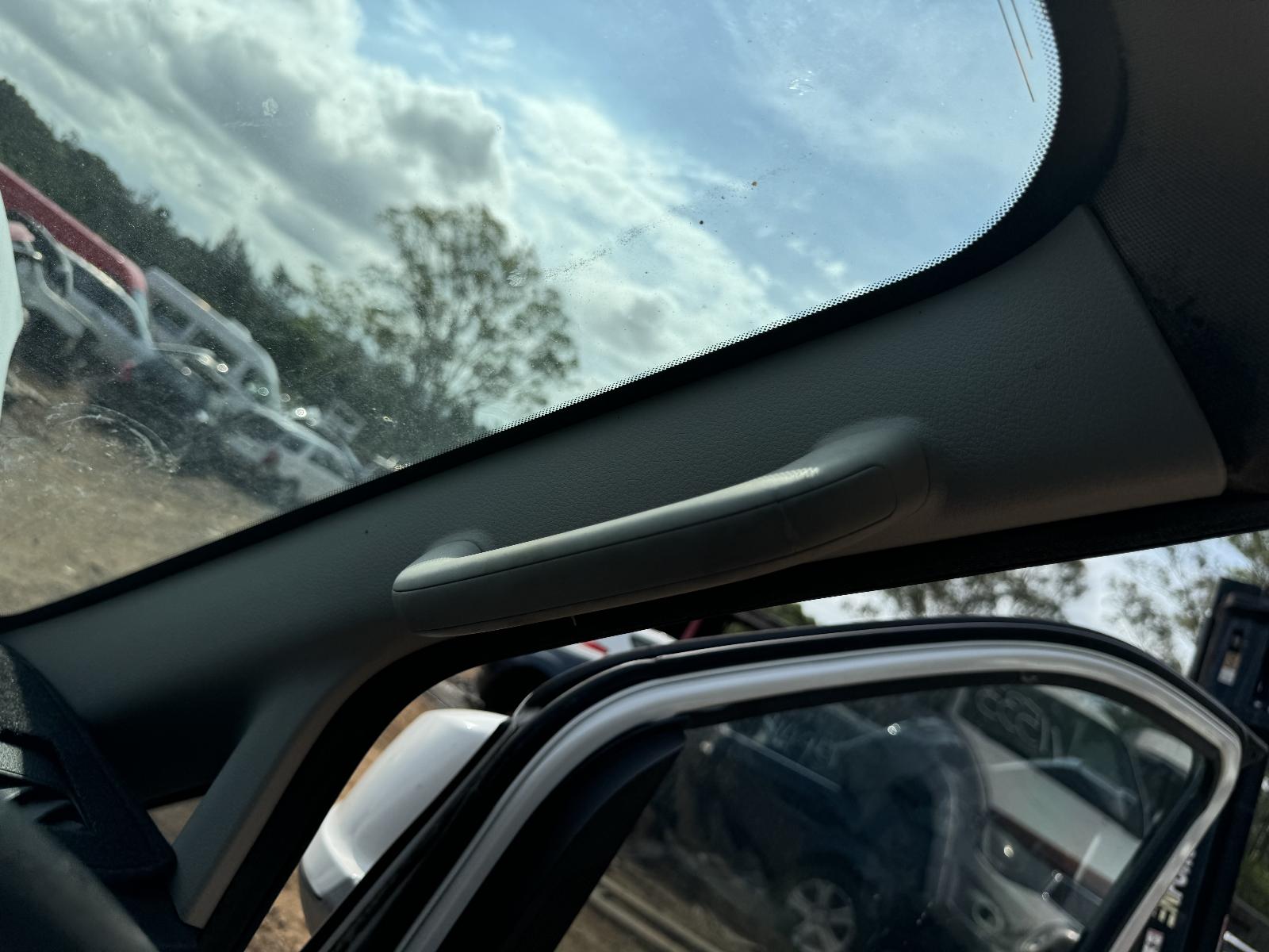 View LDV G10 2017 4 Door Station Wagon Breaking