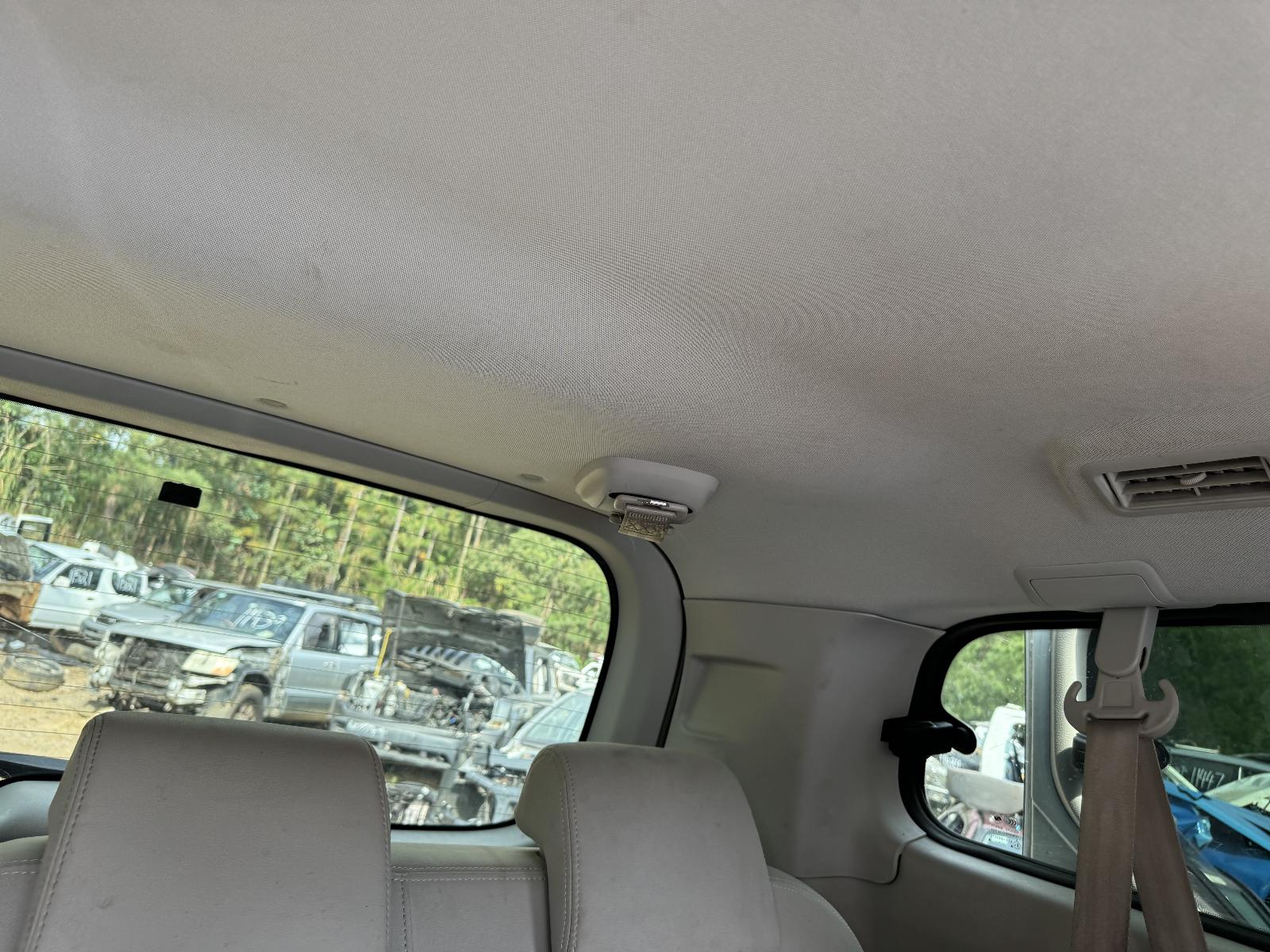 View LDV G10 2017 4 Door Station Wagon Breaking